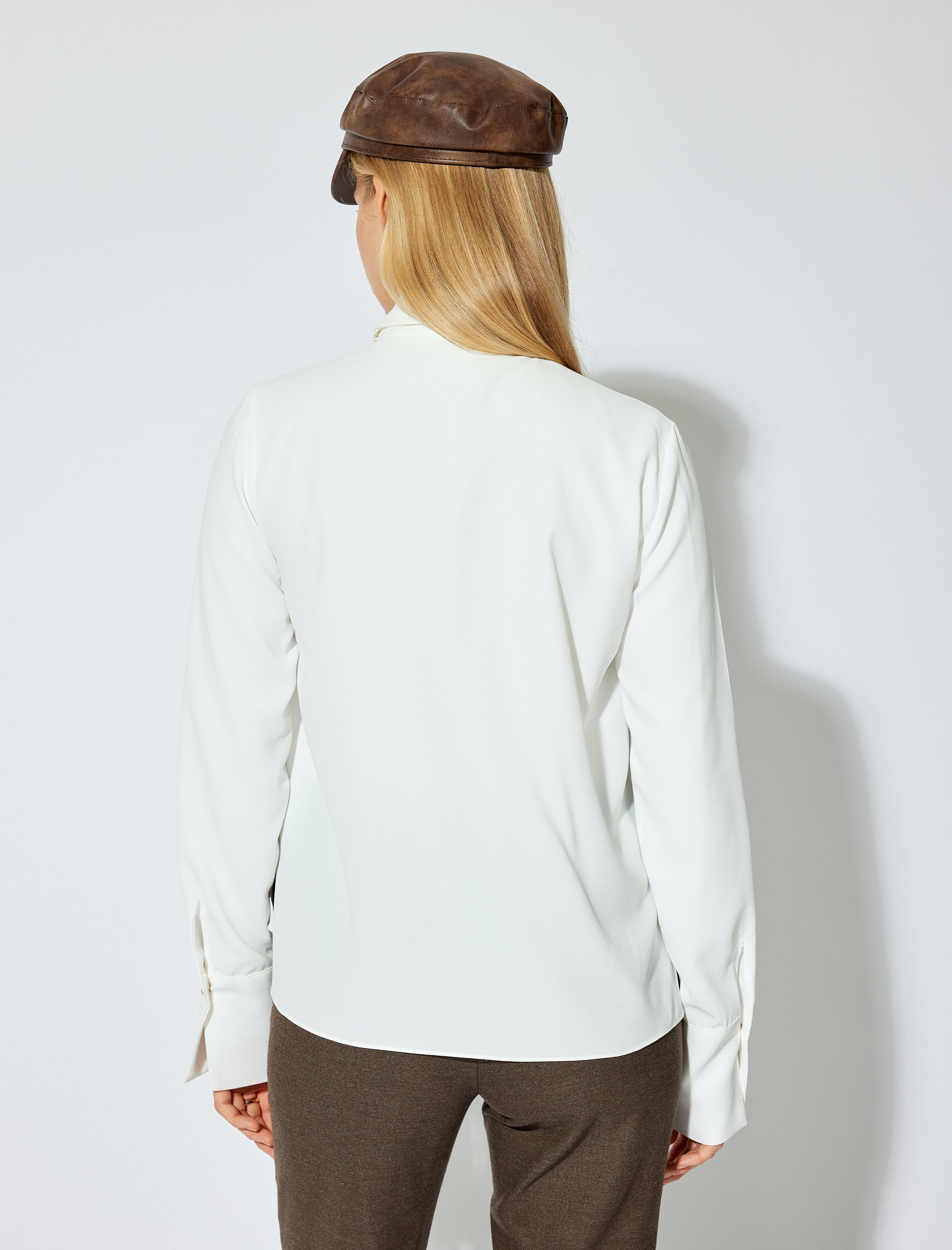   Bağlama Detaylı Dik Yaka Gömlek Uzun Kollu Manşetli Drapeli