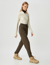 Jogger Eşofman Altı Kargo Cepli Beli Bağcıklı Fermuar Detaylı