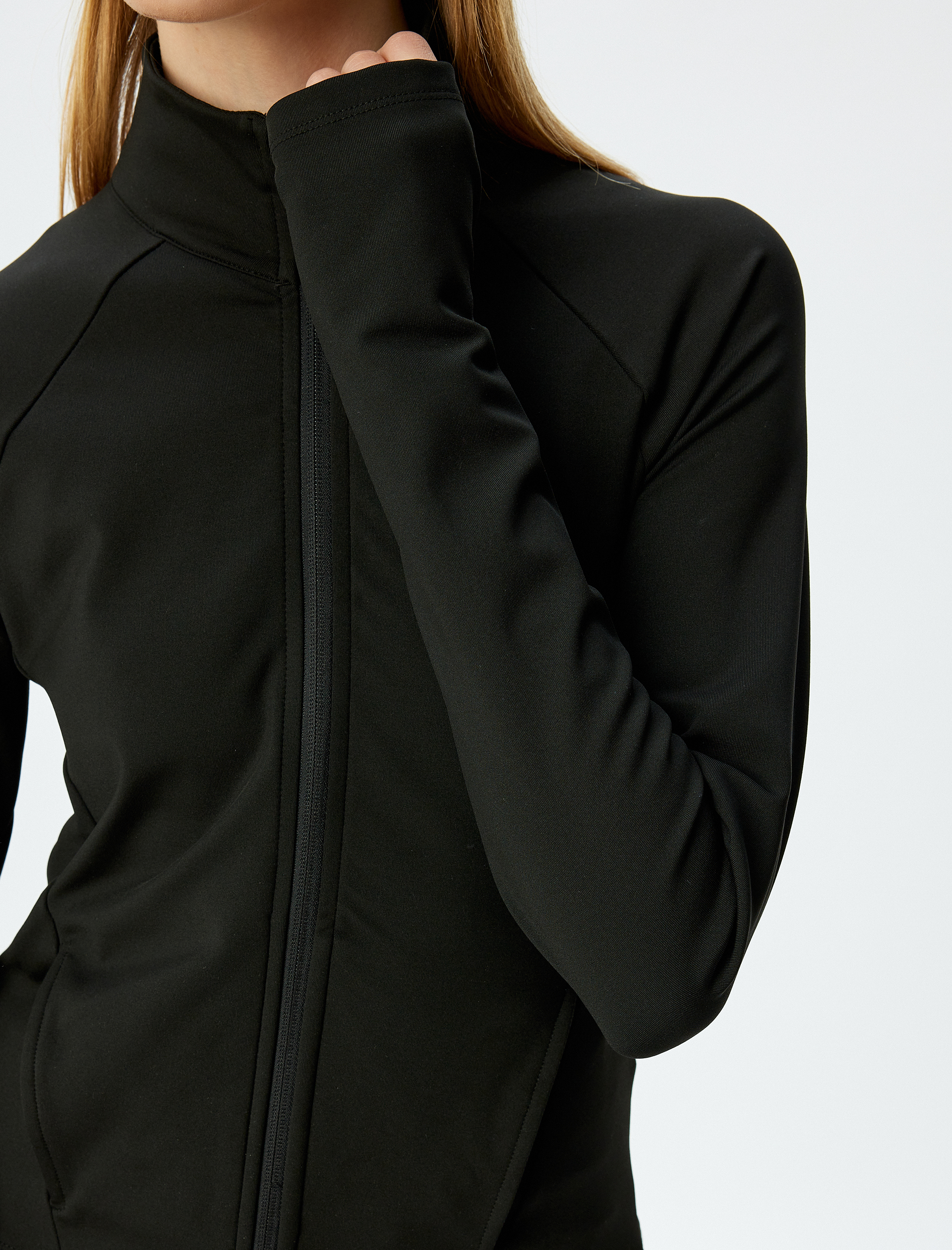   Fermuarlı Dik Yaka Cepli Spor Sweatshirt