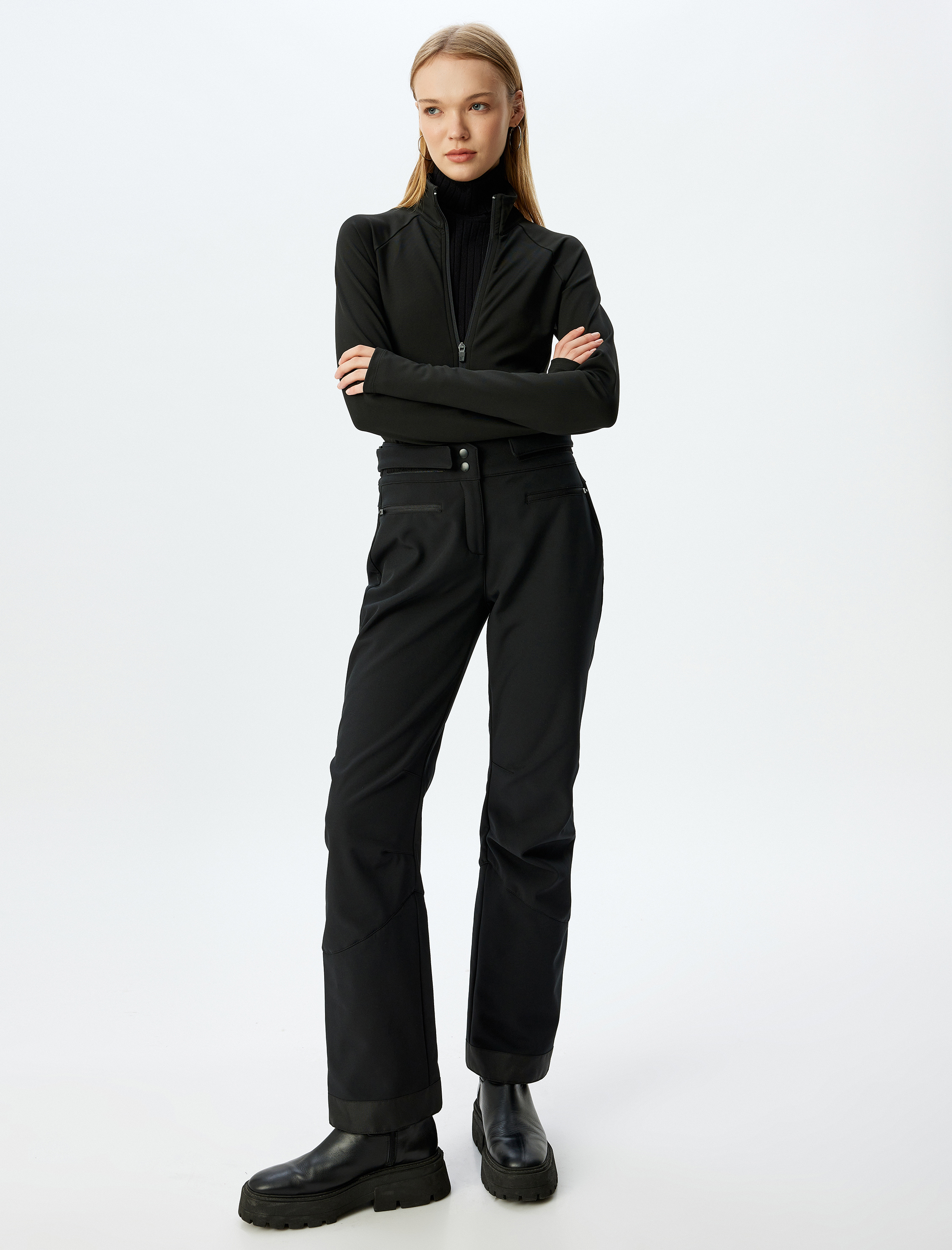   Fermuarlı Dik Yaka Cepli Spor Sweatshirt