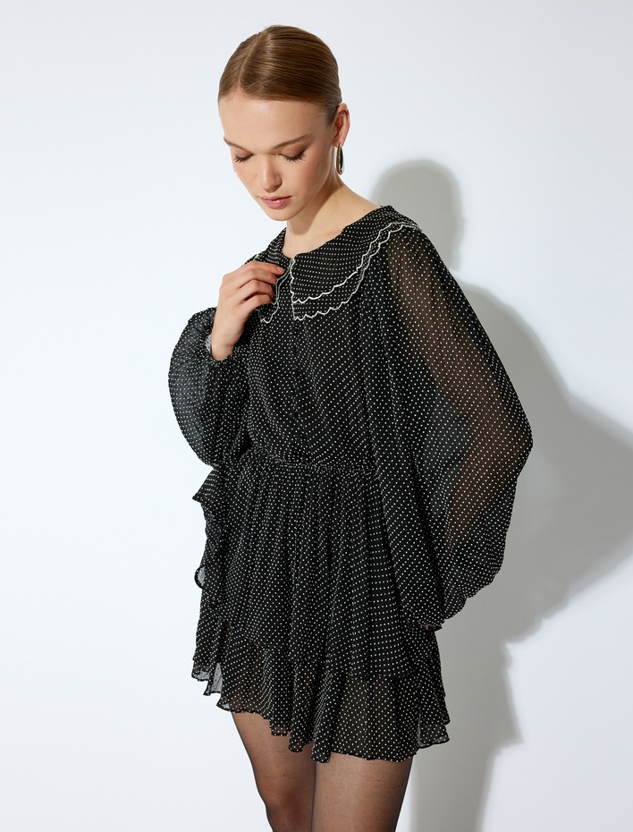  Uzun Kollu Bebe Yaka Puantiyeli Mini Elbise