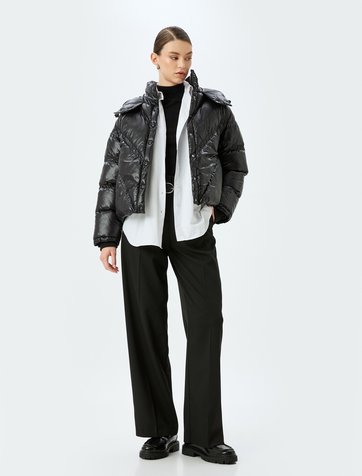  Çıt Çıt Düğme Kapamalı Cepli Parlak Kapitone Kapüşonlu Crop Şişme Mont