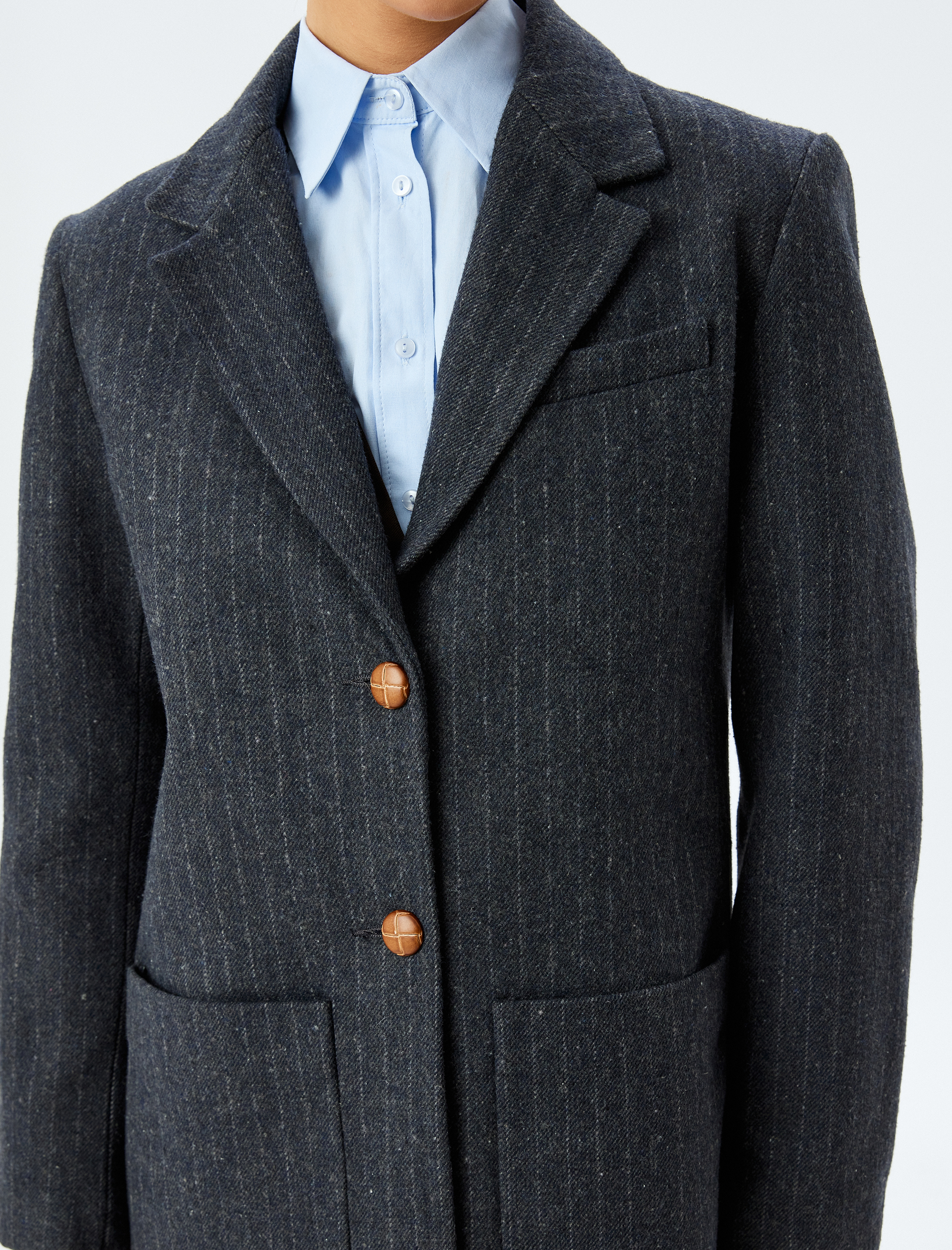   Aplike Çift Cep Detaylı Kruvaze Oversize Kaşe Blazer Ceket