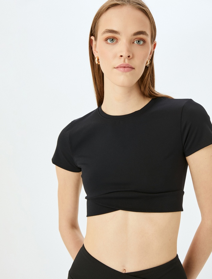  Crop Bisiklet Yaka Basic Slim Fit Spor Tişört