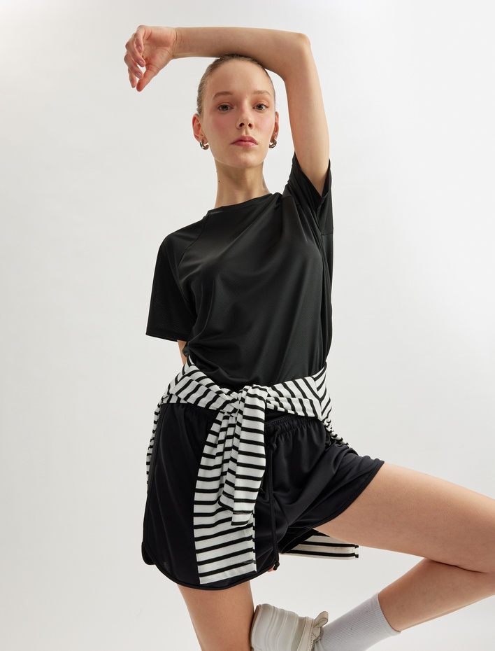  Slim Fit Kısa Kollu Bisiklet Yaka Spor Tişört