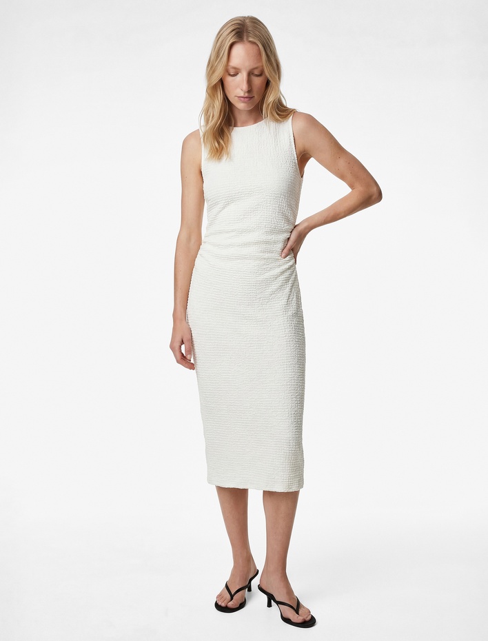  Bürümcük Kumaş Drapeli Kayık Yaka Kolsuz Slim Fit Uzun Kalem Elbise