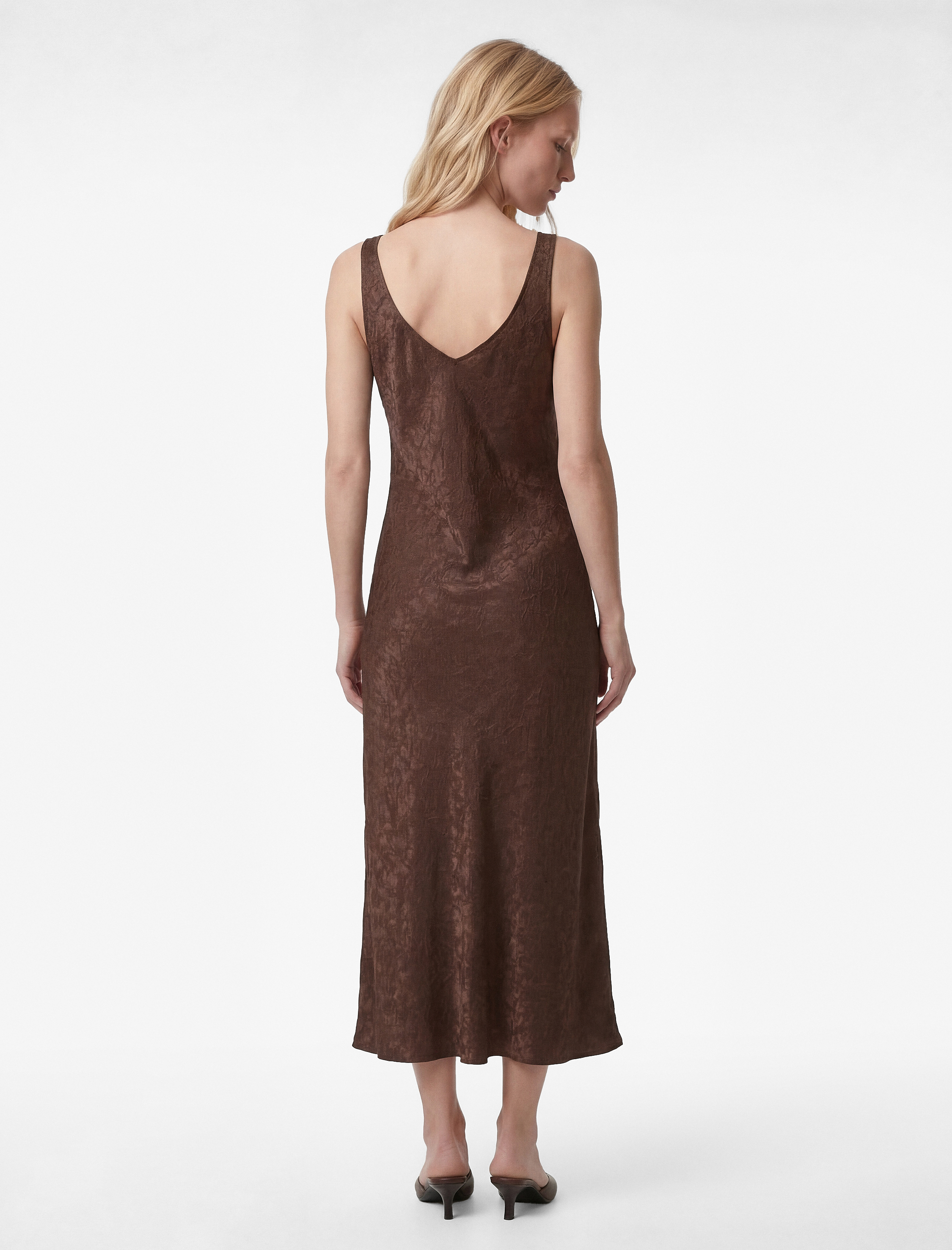   Kolsuz U Yaka Slim Fit Saten Midi Abiye Elbise