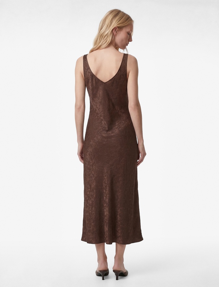  Kolsuz U Yaka Slim Fit Saten Midi Abiye Elbise