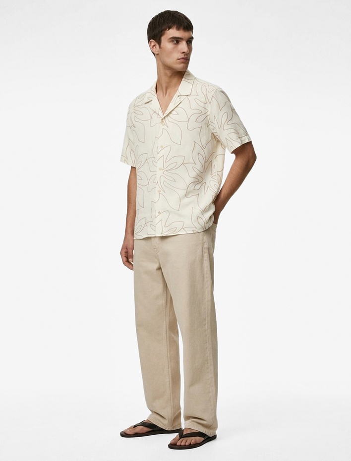  Regular Fit Kısa Kollu Viskon Karışımlı Nakışlı Devrik Yaka Gömlek