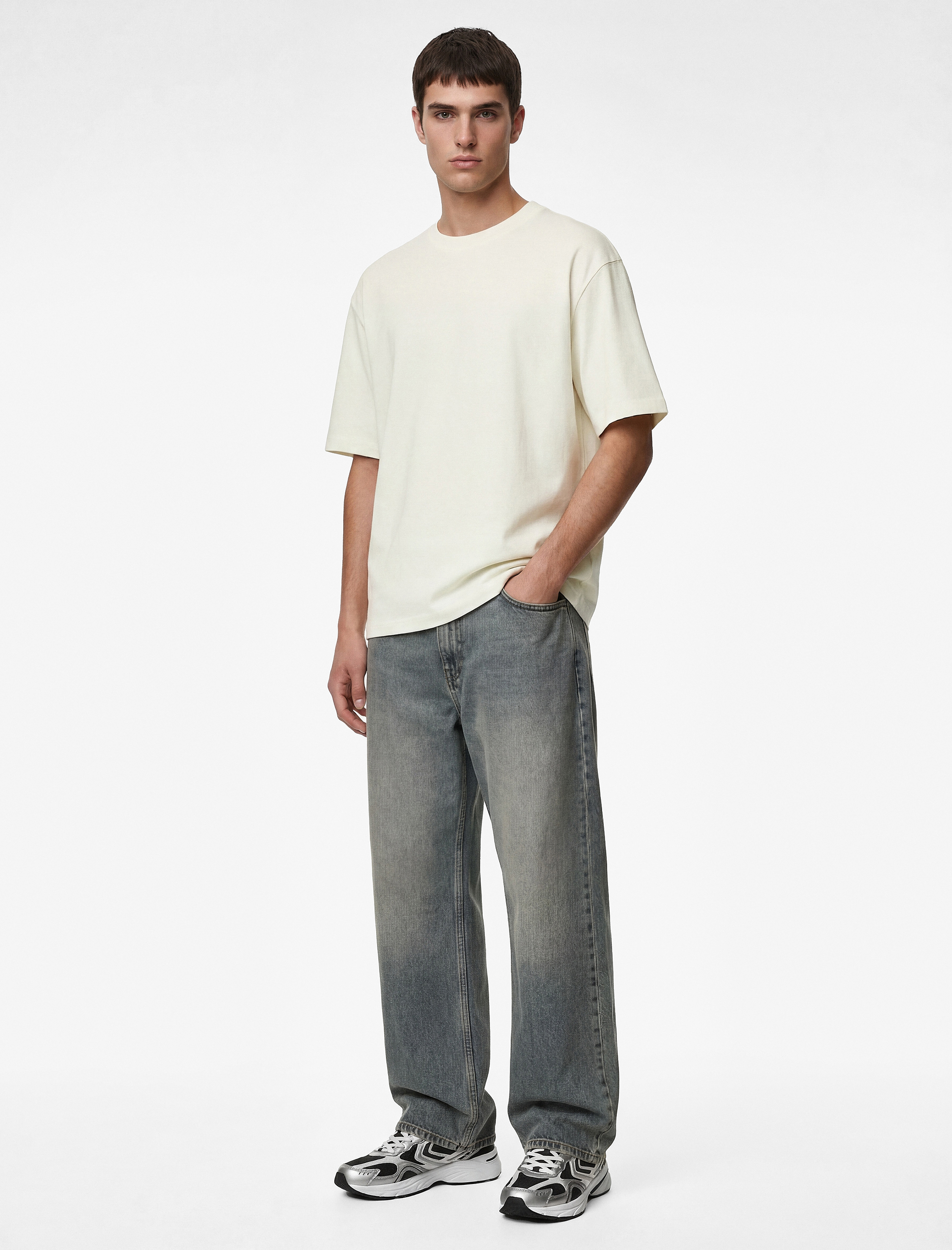   Kısa Kollu Pamuklu Tok Kumaş Bisiklet Yaka Oversize Basic Tişört