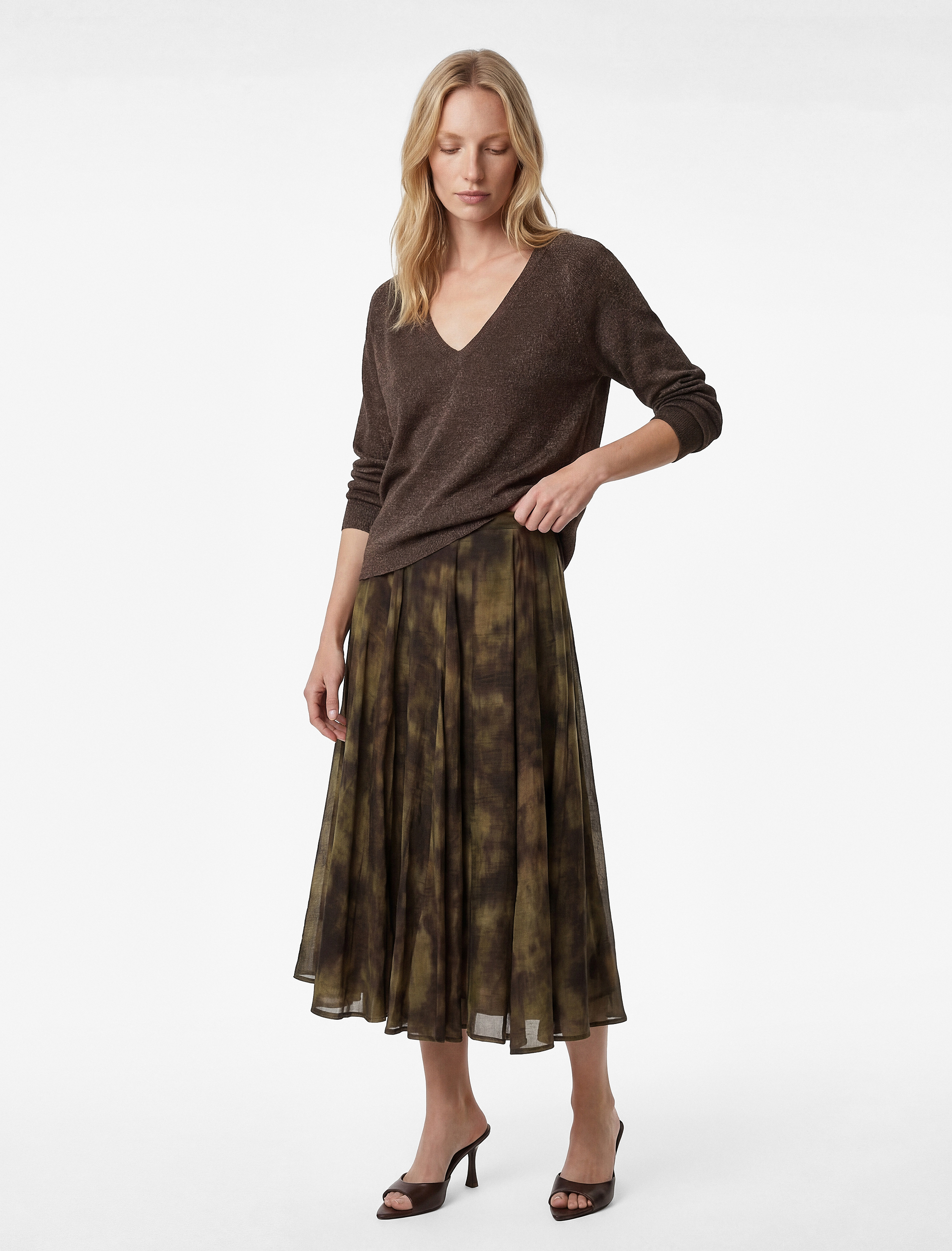   Rahat Kalıp Batik Desenli Midi Kloş Etek