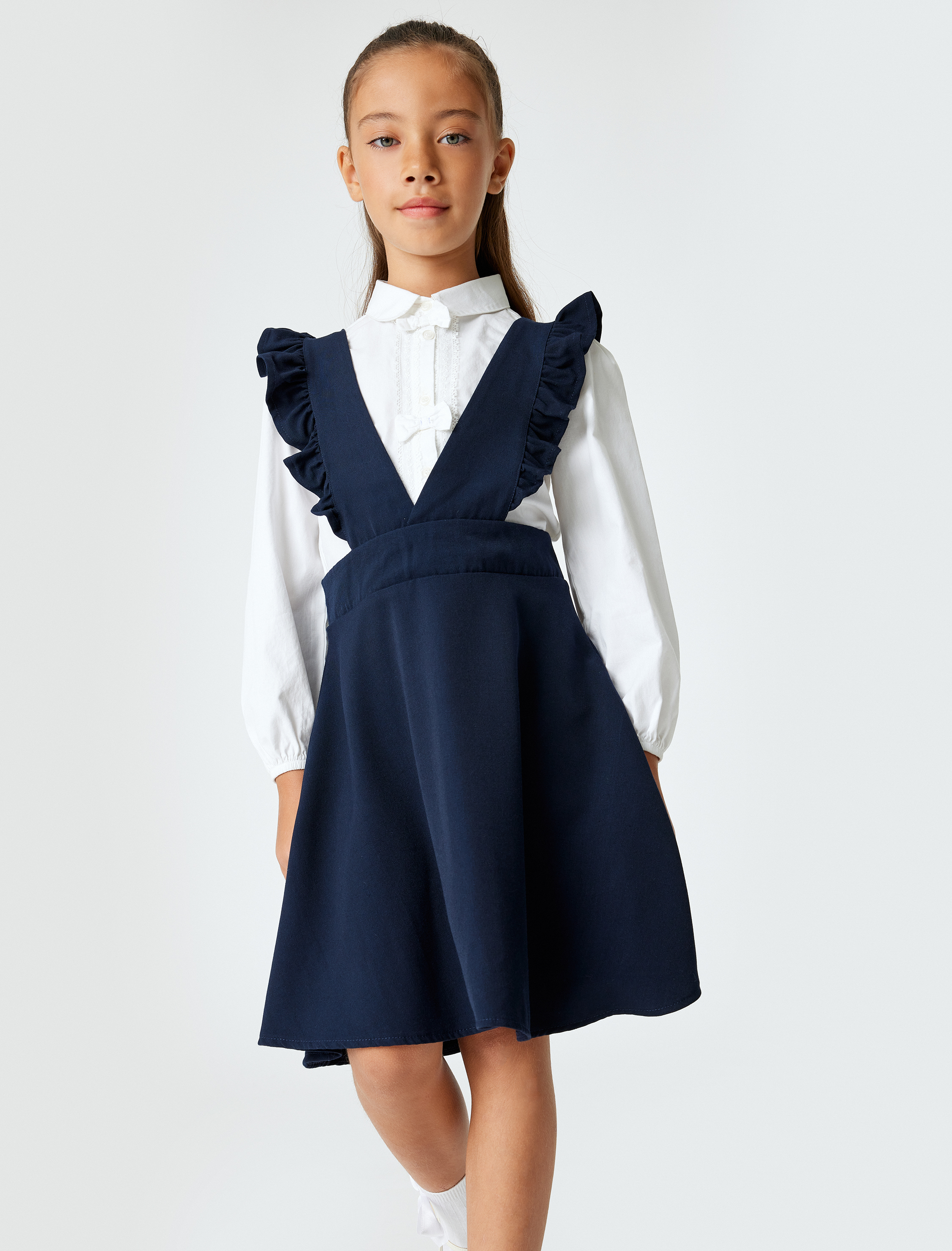  Kız Çocuk V Yaka Fırfır Detaylı Askılı Okul Jile Elbise