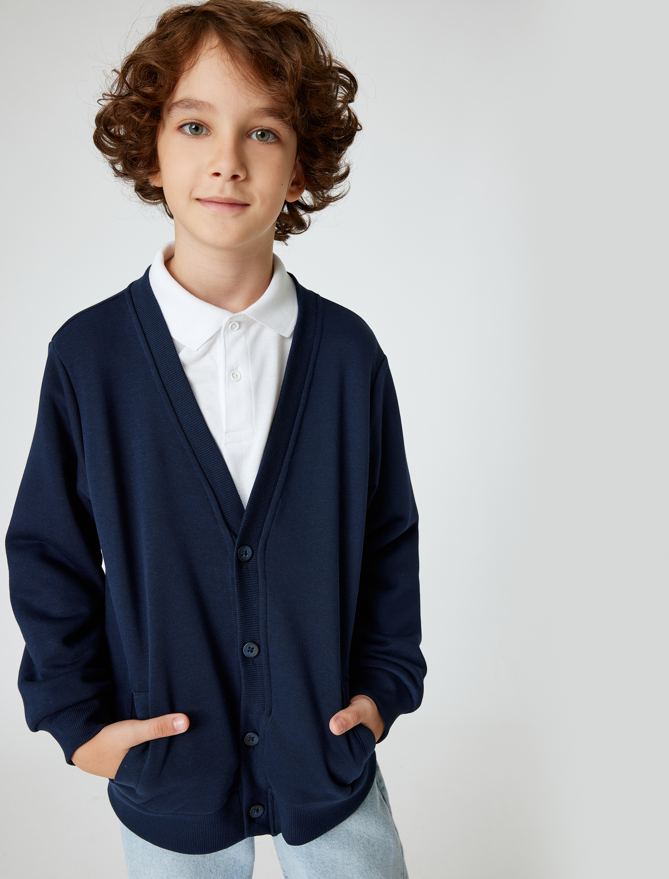  Erkek Çocuk V Yaka Uzun Kollu Cepli Pamuklu Basic Hırka