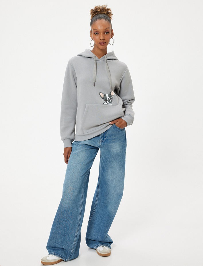  Oversize Kapüşonlu Sweatshirt Kanguru Cep Detaylı Köpek Baskılı Şardonlu