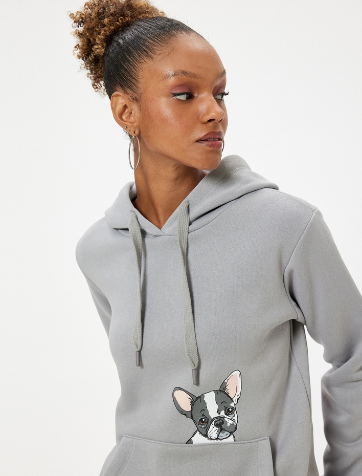  Oversize Kapüşonlu Sweatshirt Kanguru Cep Detaylı Köpek Baskılı Şardonlu