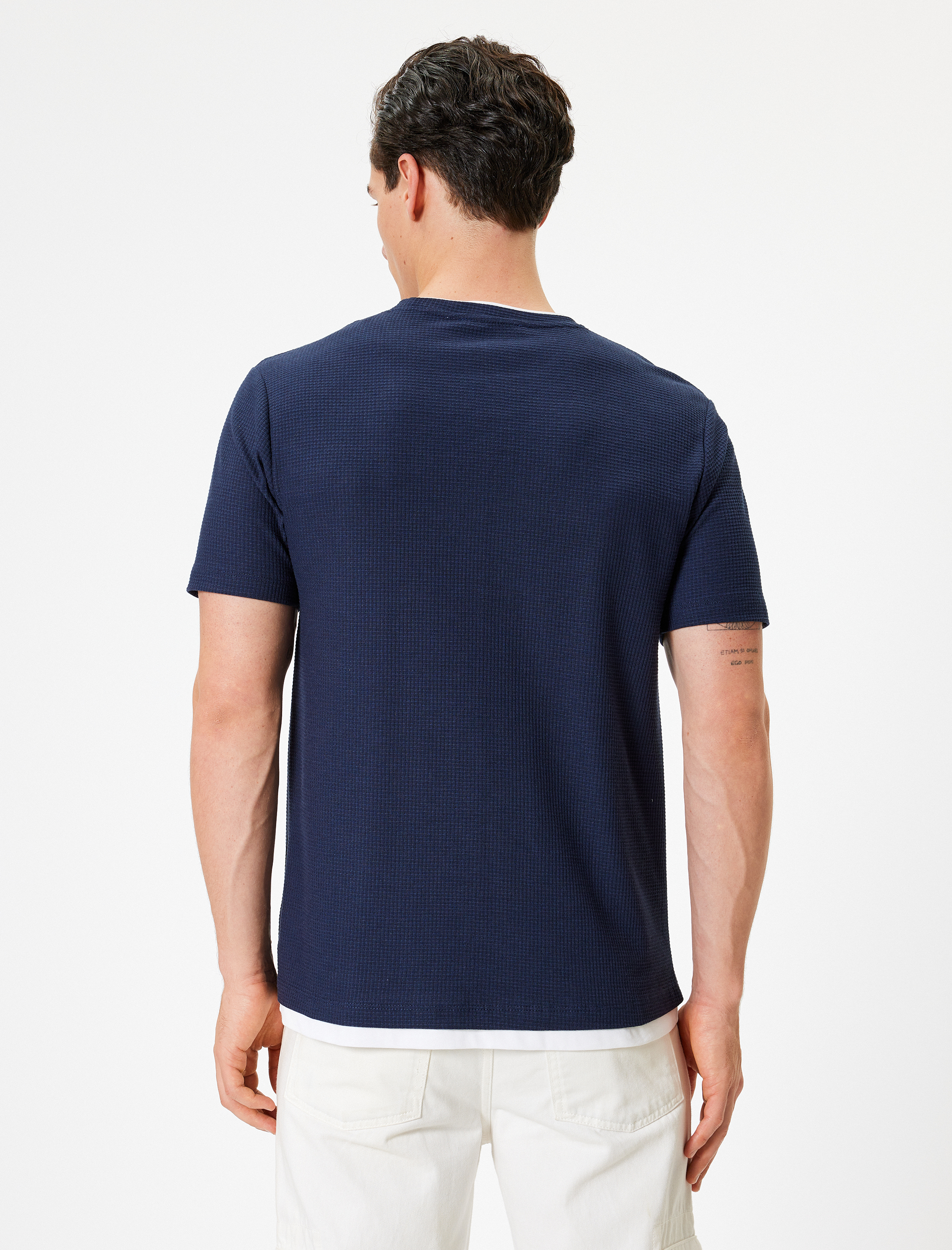   Kısa Kollu Pamuk Karışımlı Bisiklet Yaka Dokulu Slim Fit Tişört