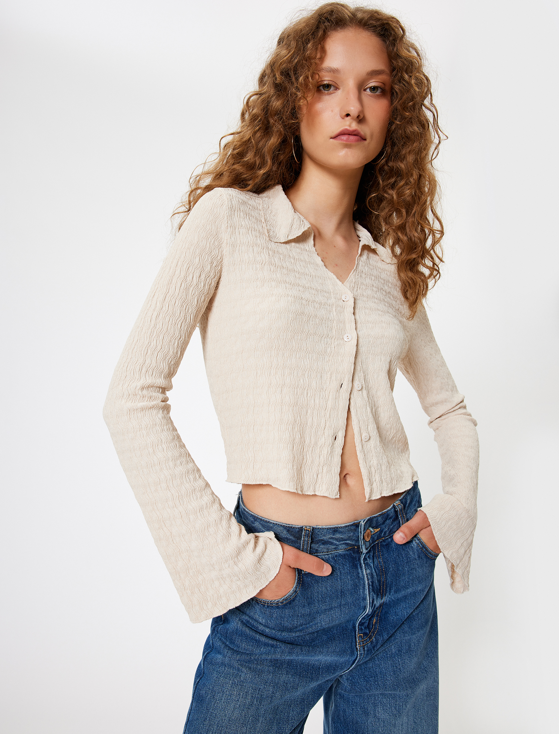   Uzun Kollu Dokulu Düğmeli Gömlek Yaka Tişört Bürümcük