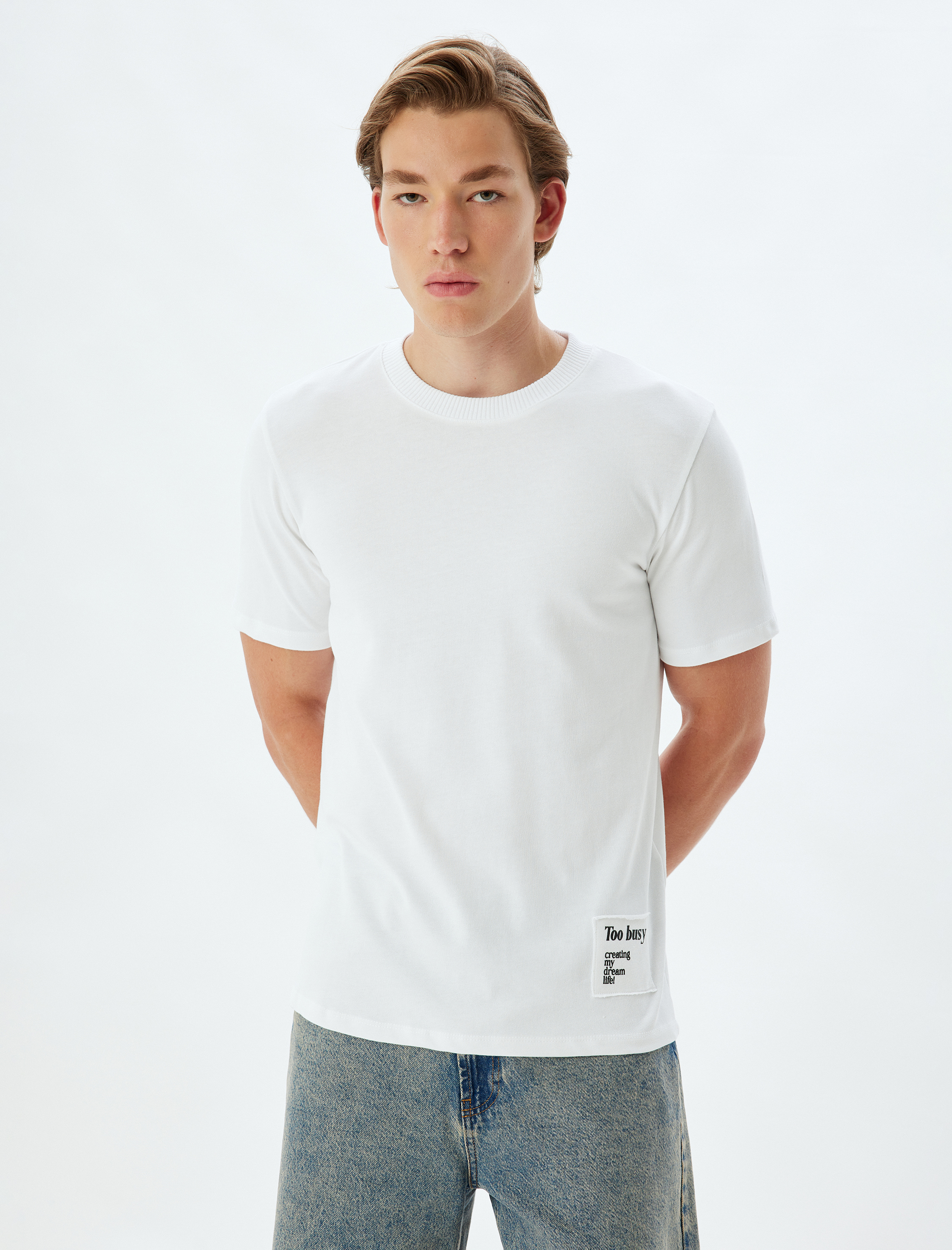   Baskılı Aplike Detaylı Pamuklu Kısa Kollu Bisiklet Yaka Tişört