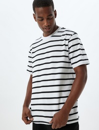 Bisiklet Yaka Pamuklu Kısa Kollu Tişört