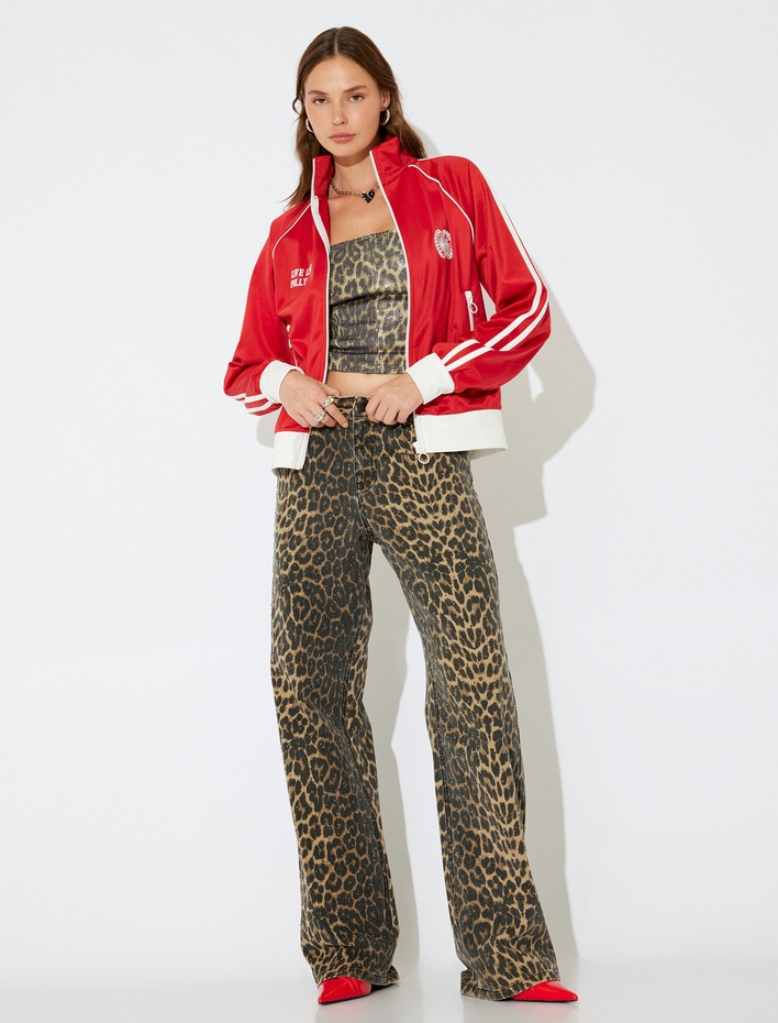  Taşlı Uzun Düz Paça Normal Bel Düğmeli Cepli Leopar Pantolon - Longer Straight Fit Jean