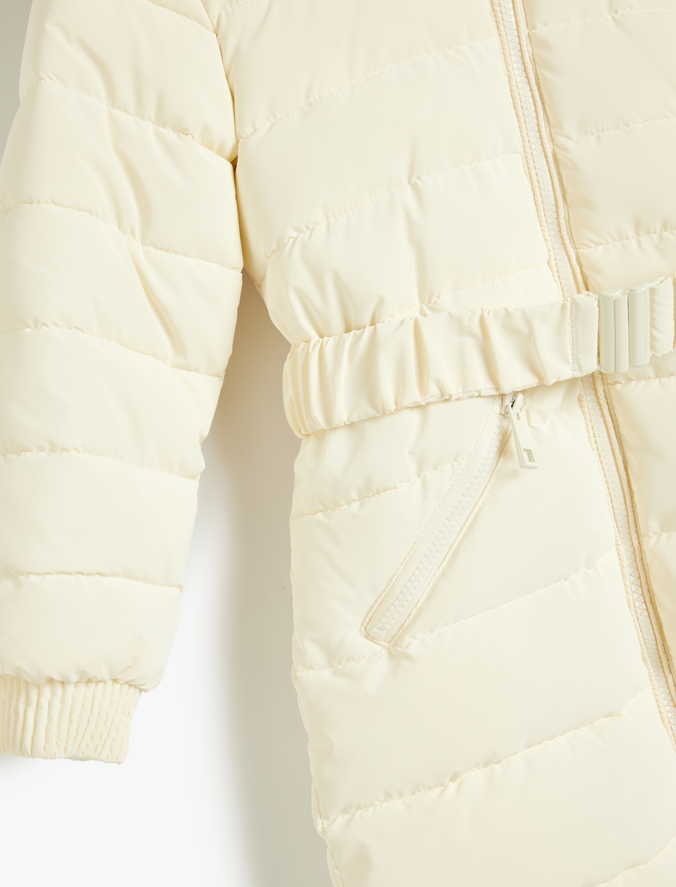  Kız Çocuk Uzun Şişme Kapşonlu Mont Suni Kürk Detaylı Cepli Kemerli