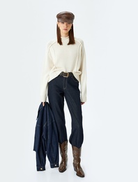 Bisiklet Yaka Nervürlü Uzun Kollu Rahat Kalıp Triko Kazak