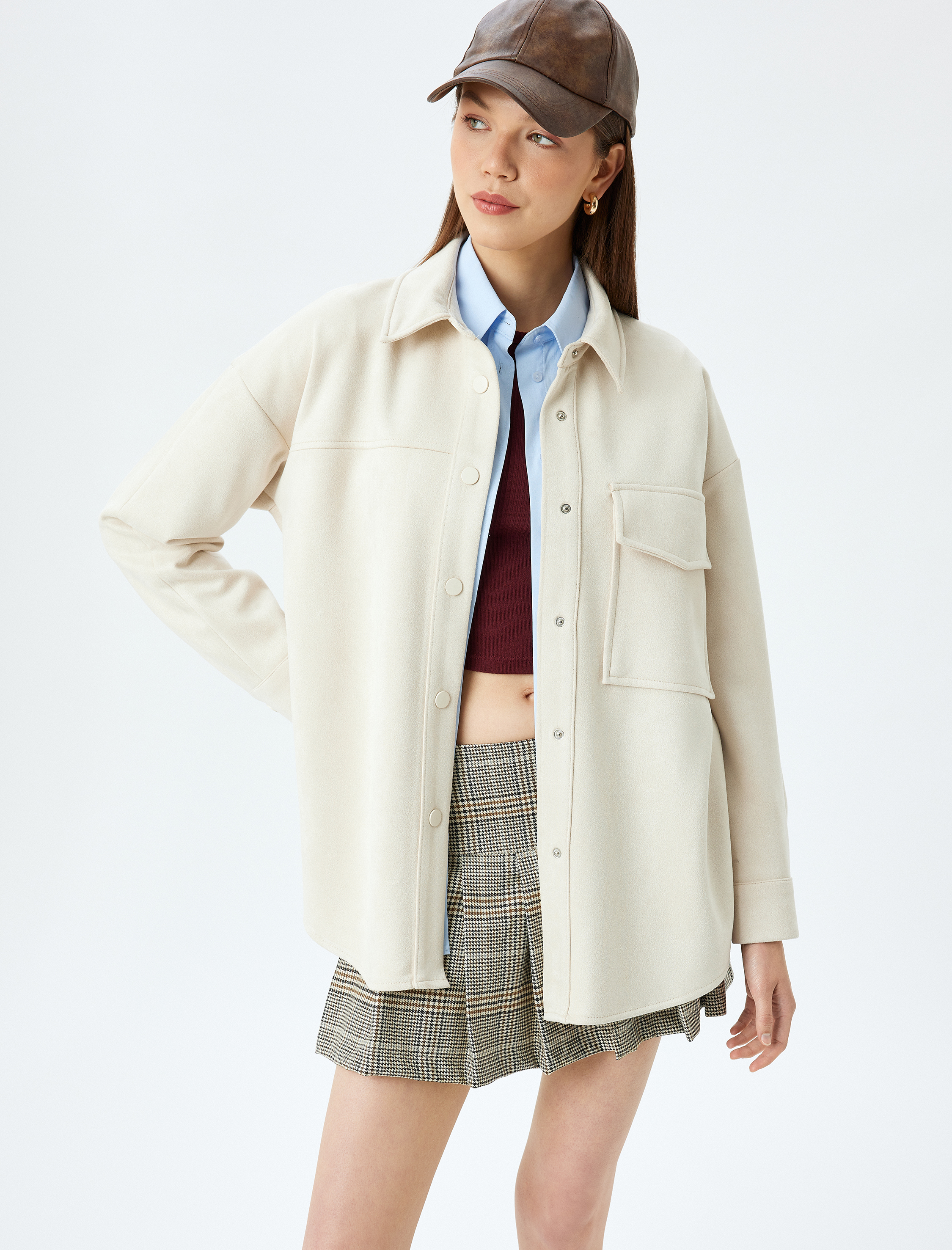   Süet Görünümlü Klasik Yaka Cep Detaylı Düğmeli Oversize Gömlek