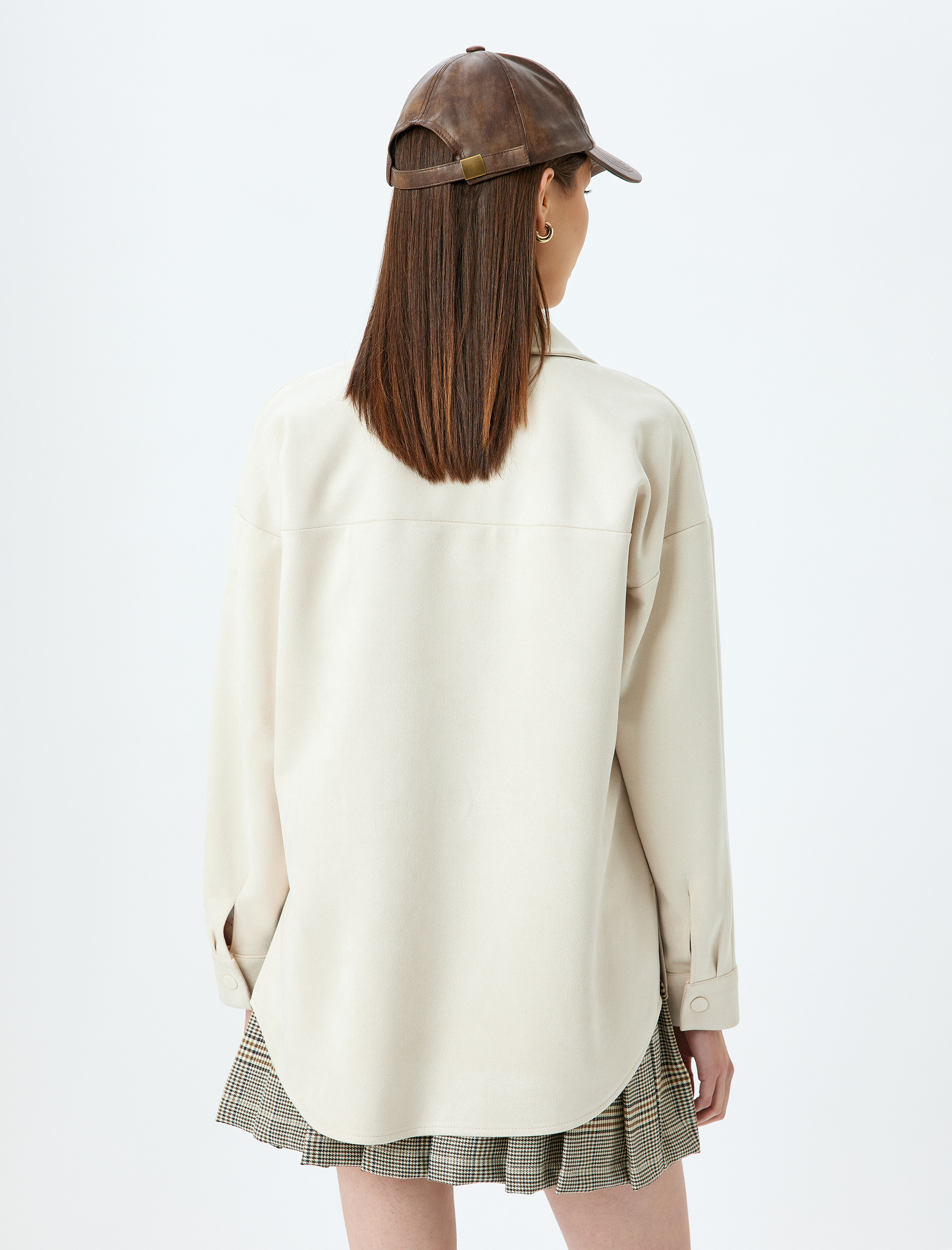   Süet Görünümlü Klasik Yaka Cep Detaylı Düğmeli Oversize Gömlek