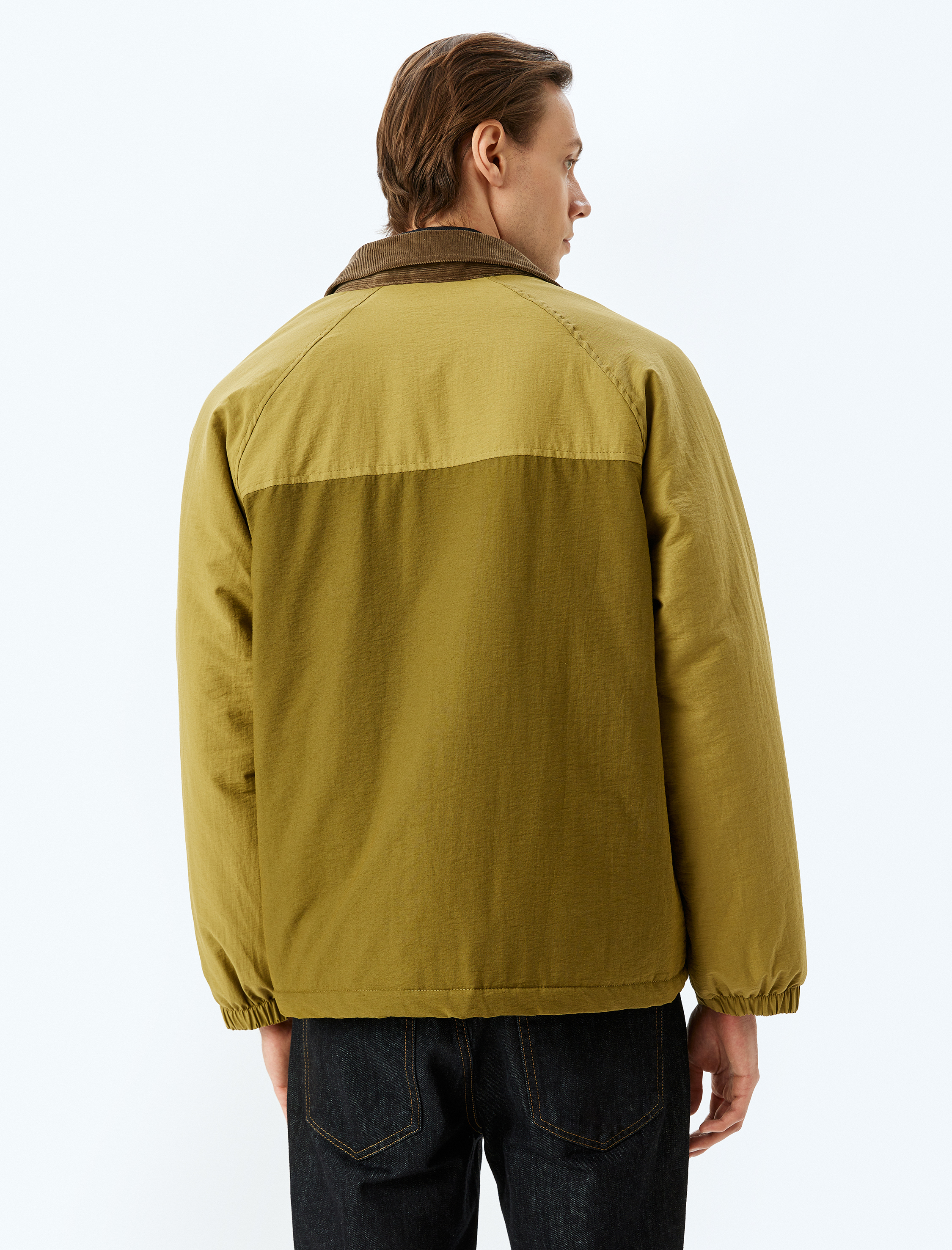   Pamuklu Kapaklı Cepli Yaka Detaylı Renk Bloklu Fermuarlı Mevsimlik Ceket