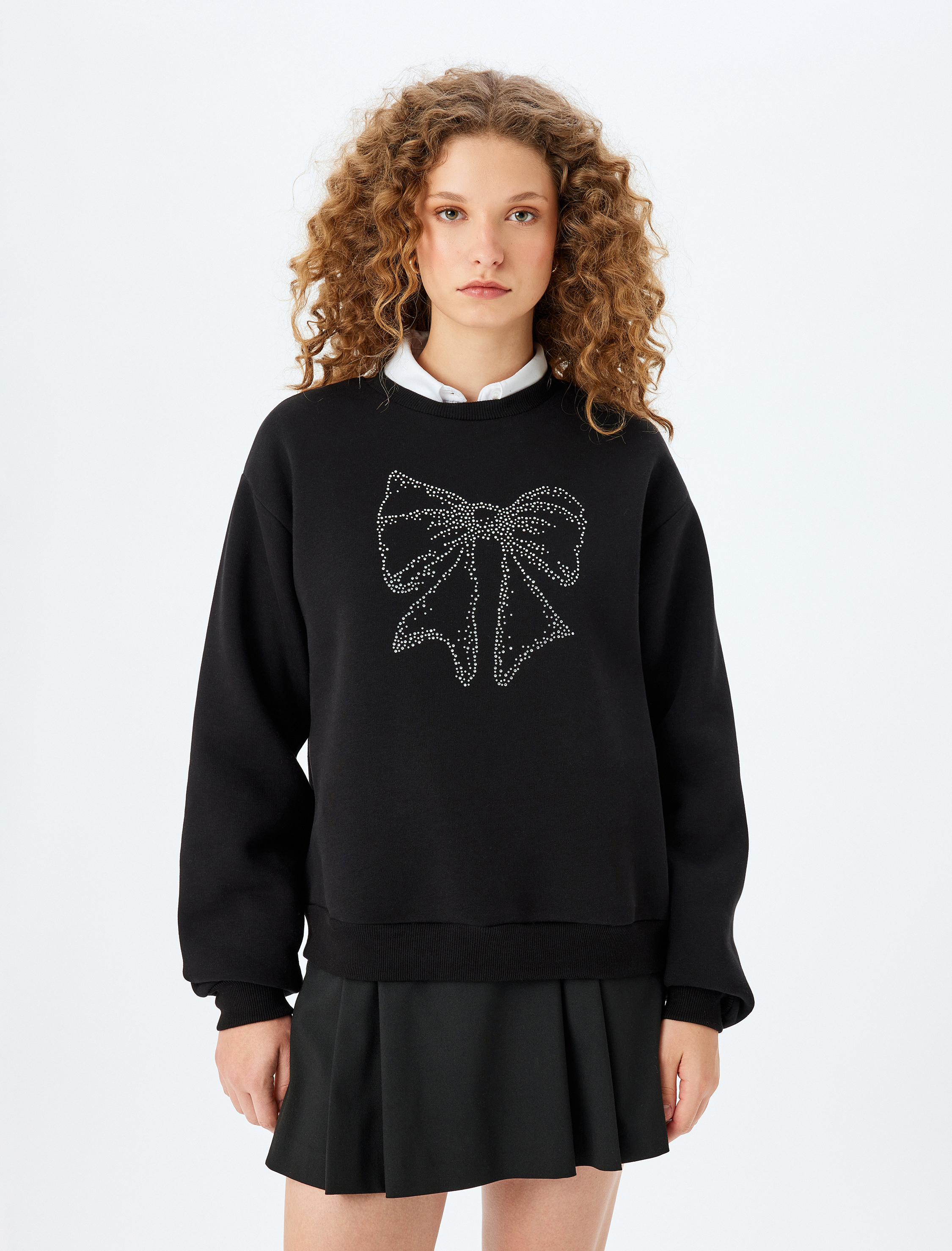   Şardonlu Fiyonk Baskılı Taşlı Bisiklet Yaka Uzun Kollu Sweatshirt