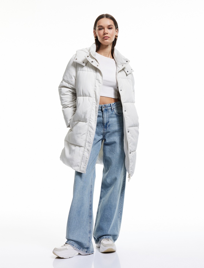  Kapüşonlu Çıtçıt Düğmeli Fermuarlı Oversize Şişme Mont