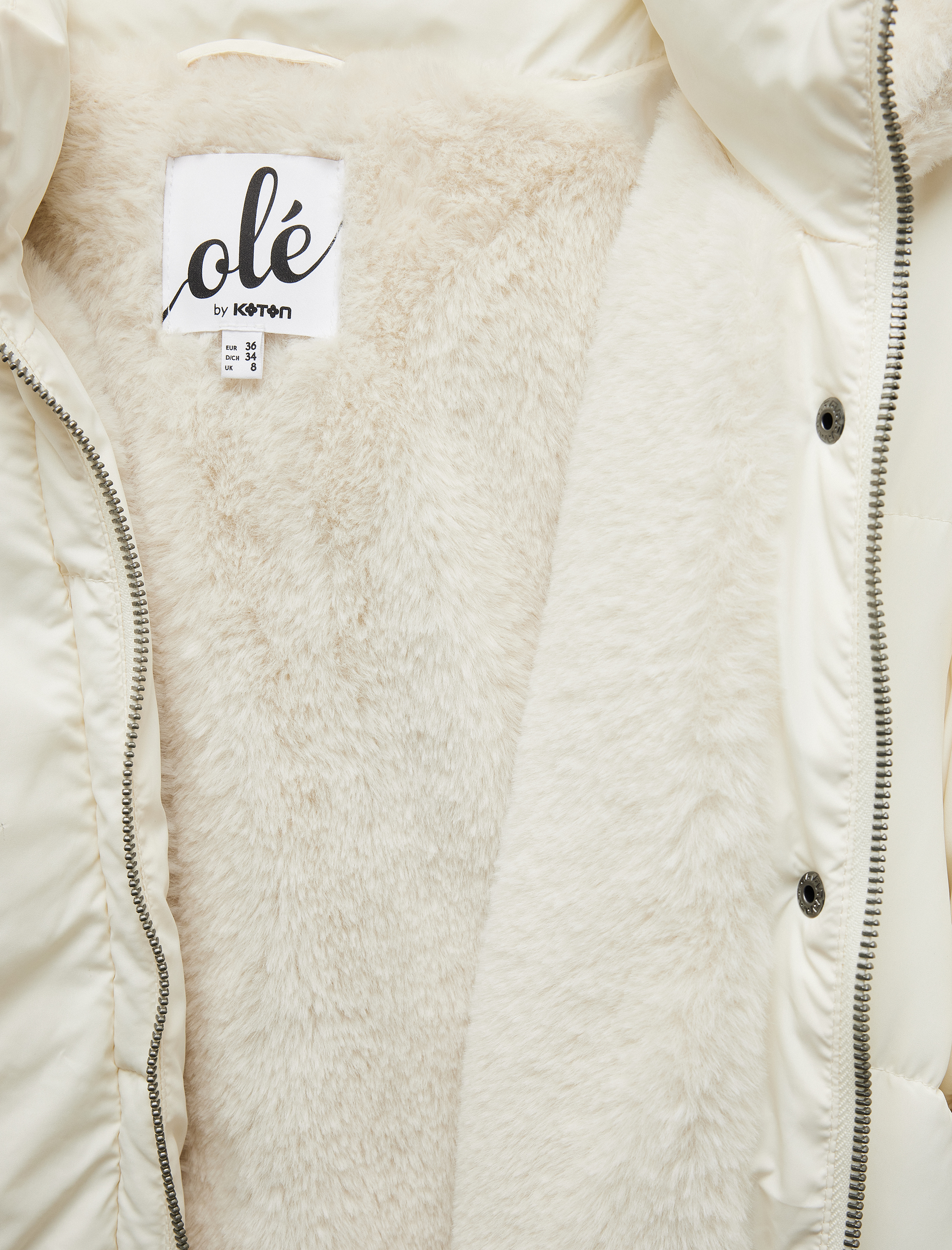   Kapüşonlu Fermuarlı İçi Peluş Çıtçıt Düğmeli Cepli Şişme Mont