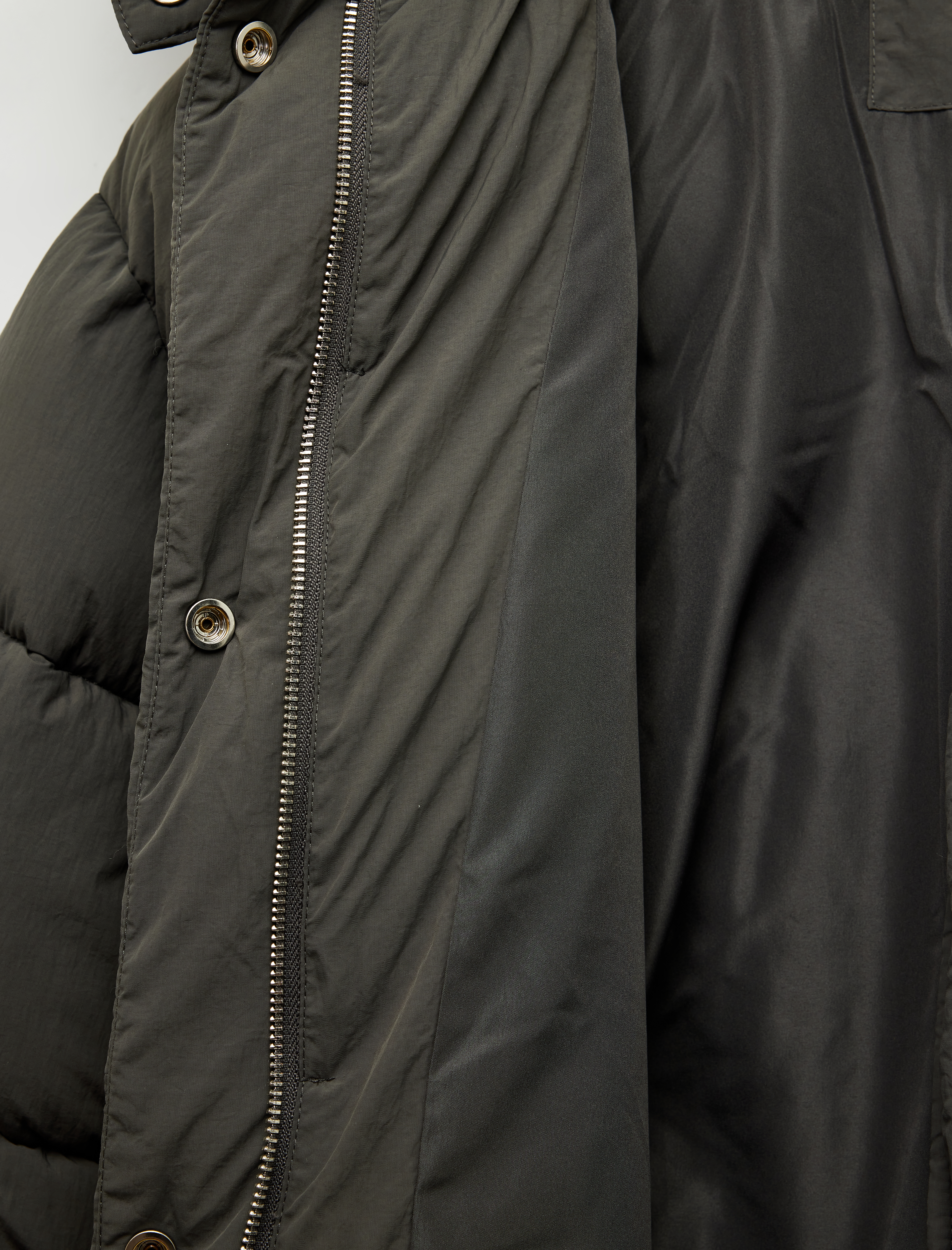   Fermuarlı Cepli Çıkarılabilir Kapüşonlu Uzun Kollu Su İtici Oversize Şişme Mont