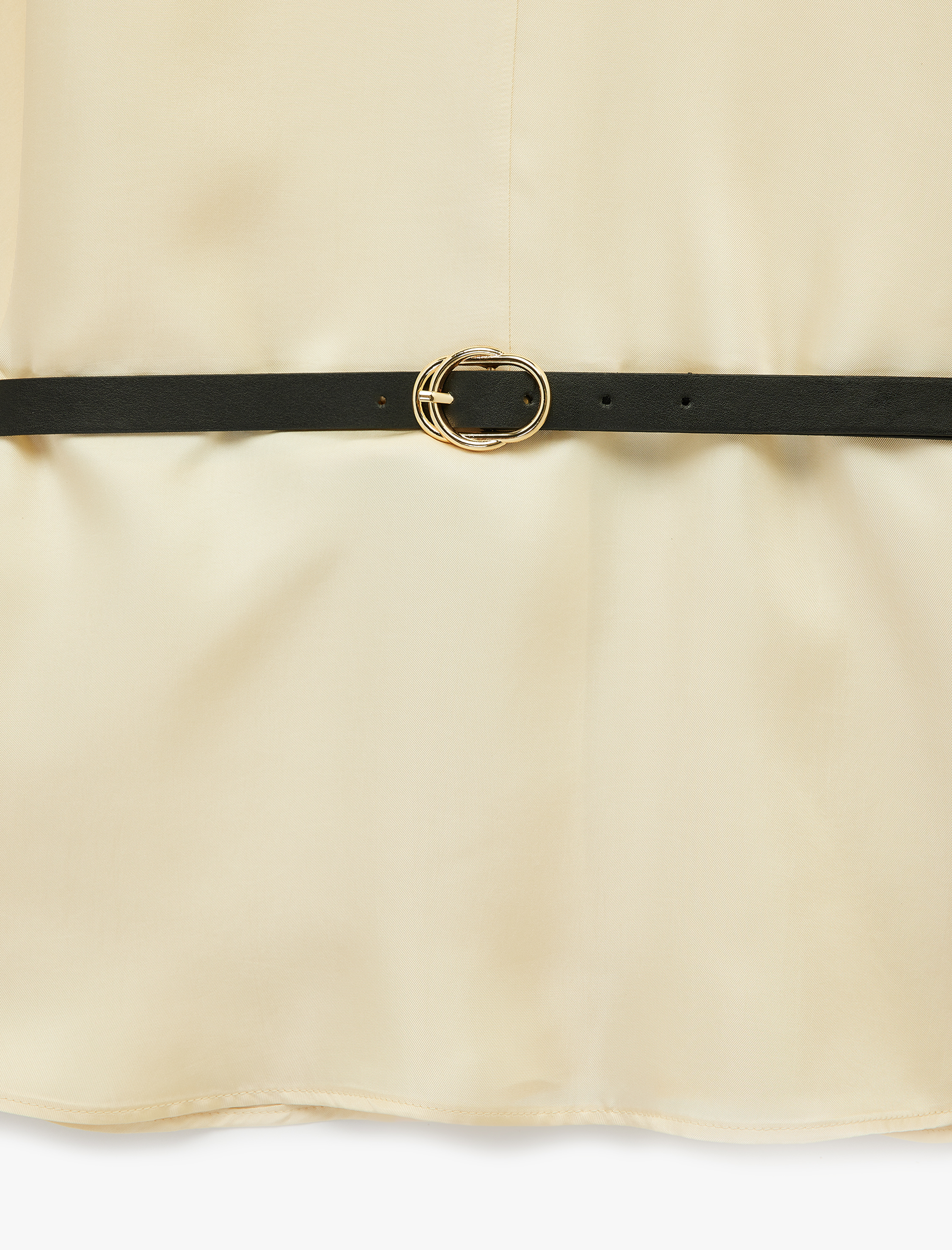   Uzun Yarasa Kollu Bisiklet Yaka Viskon Kemer Detaylı Volanlı Oversize Bluz