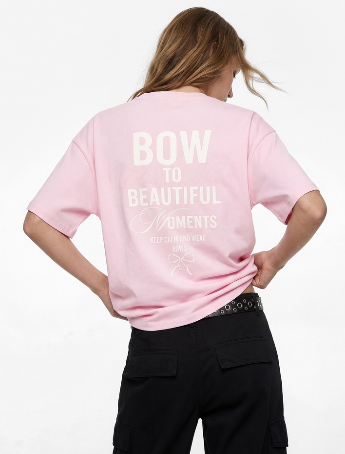  Kısa Kollu Pamuklu Bisiklet Yaka Arkası Baskılı Oversize Tişört