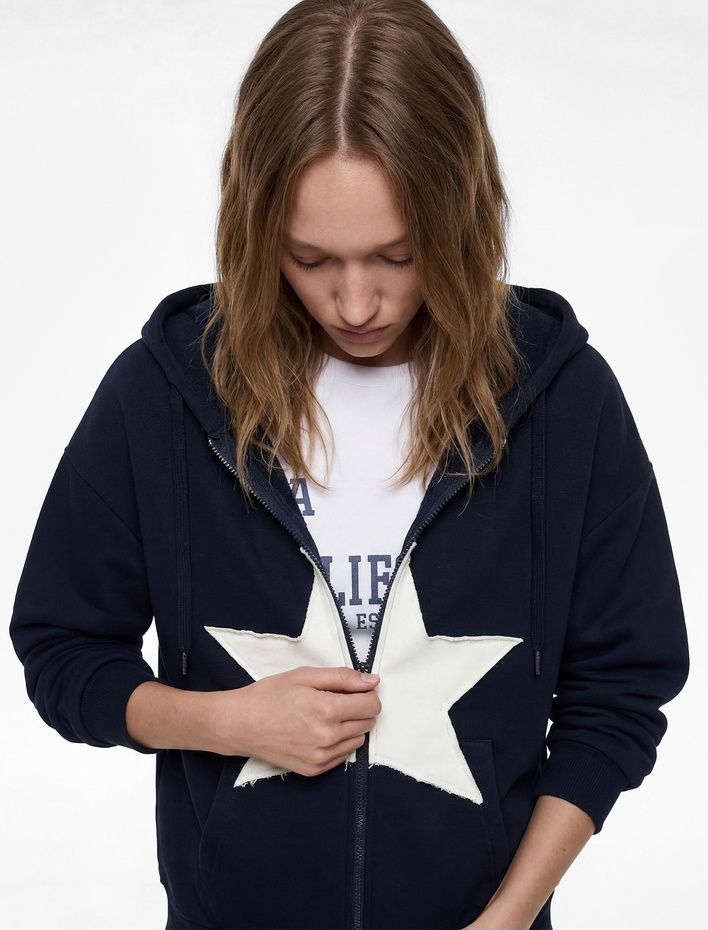  Uzun Kollu Yıldız Nakışlı Pamuklu Cepli Rahat Kalıp Kapüşonlu Fermuarlı Sweatshirt