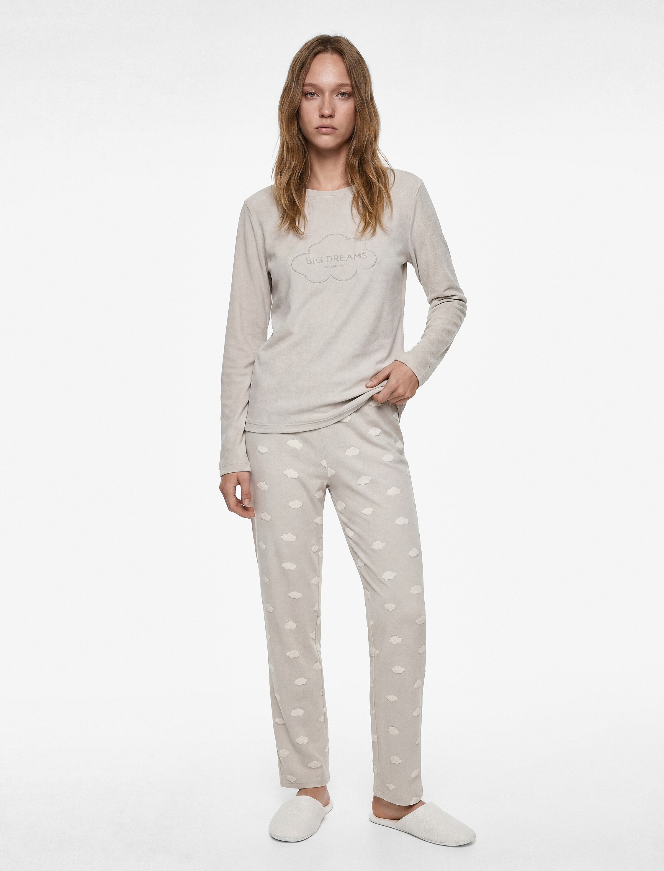   Uzun Kollu Bisiklet Yaka Rahat Kalıp Bulutlu Pijama Takımı