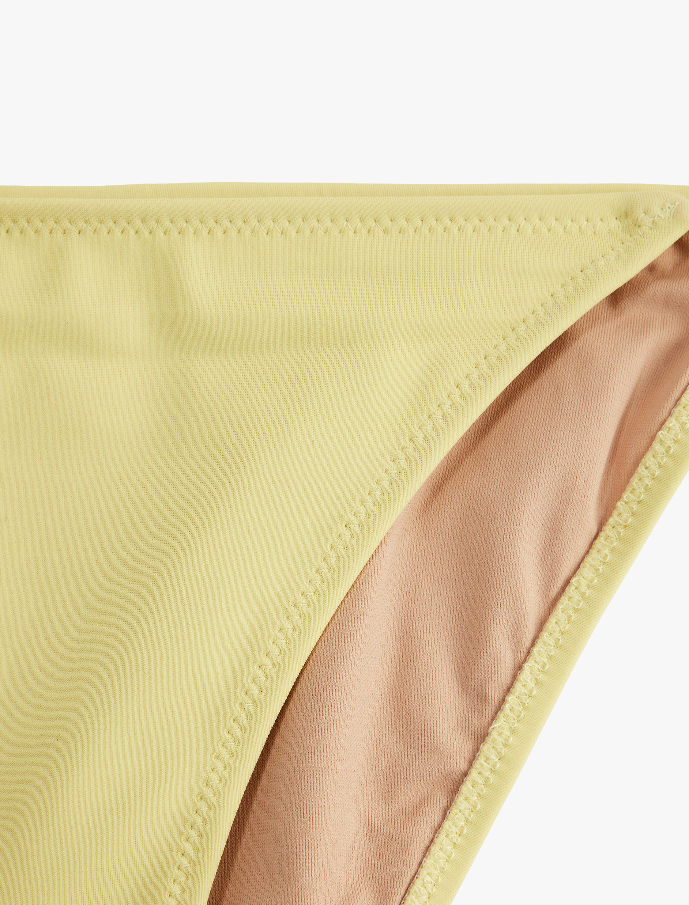   Yanları Bağlamalı İpli Bikini Altı