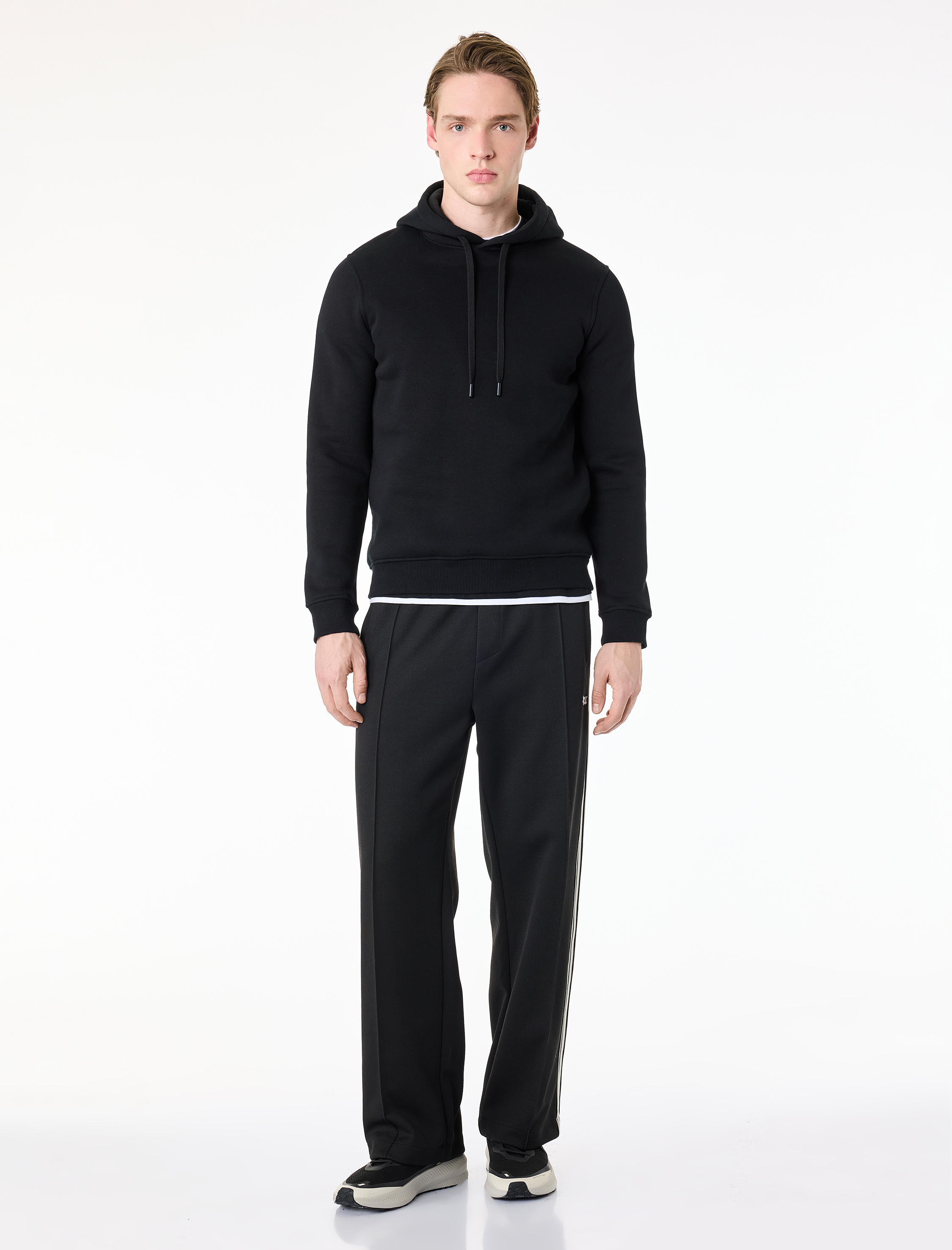   Nakış Detaylı Biyeli Cepli Bol Kalıp Eşofman Altı