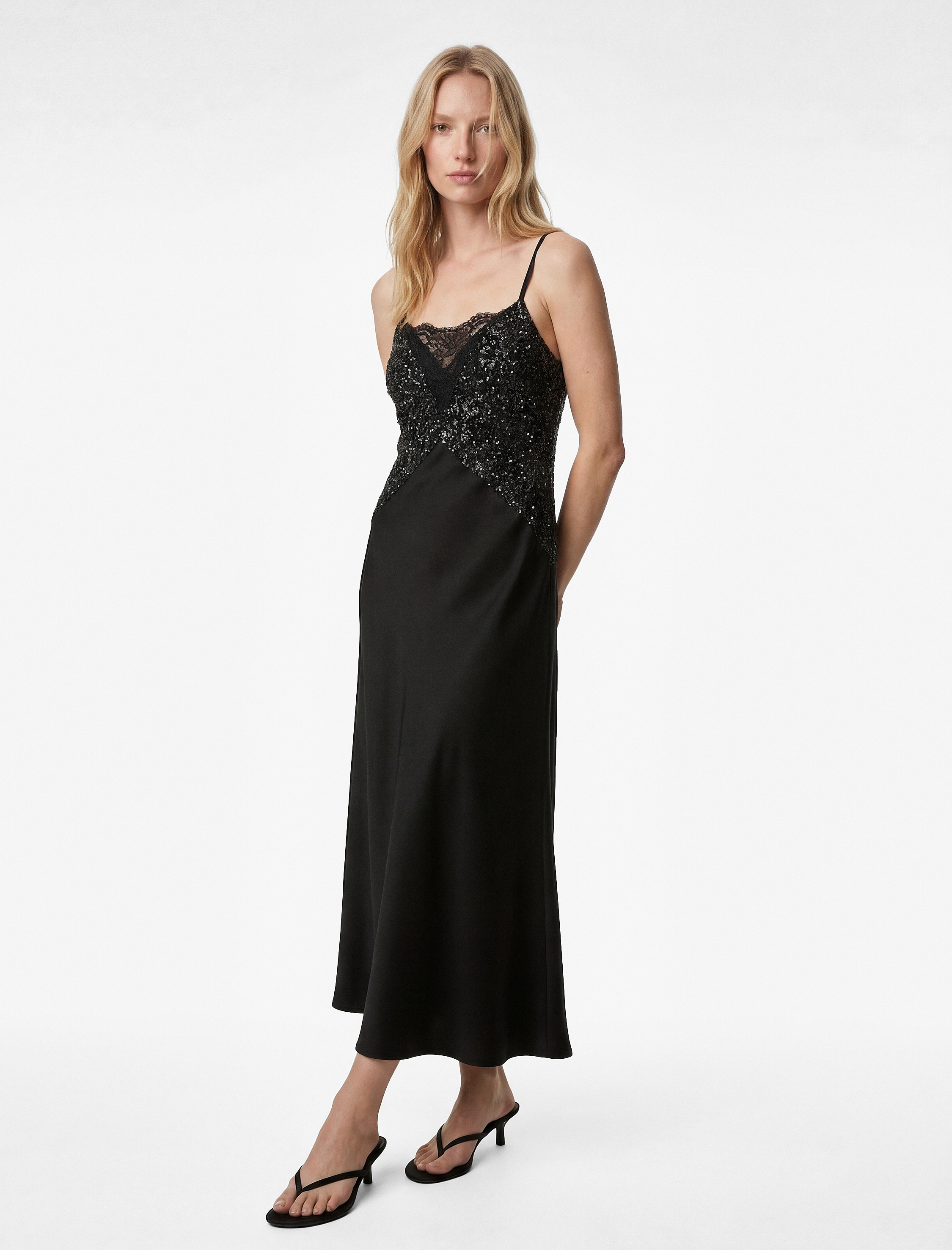   Pullu Payetli Dantel Detaylı V Yaka Kolsuz Midi Saten Abiye Elbise