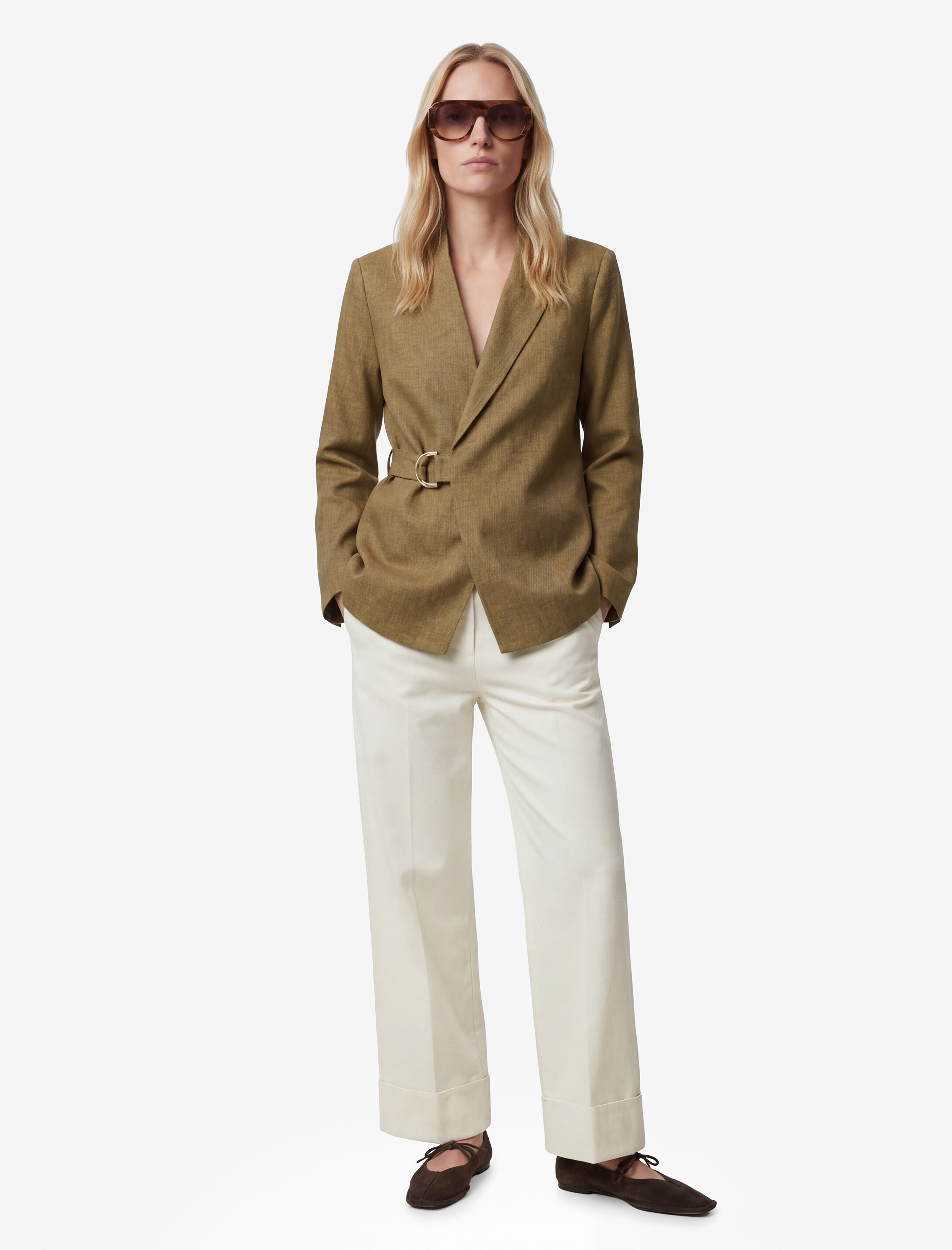   Uzun Kollu Metal Aksesuarlı Kruvaze Yaka Blazer Ceket