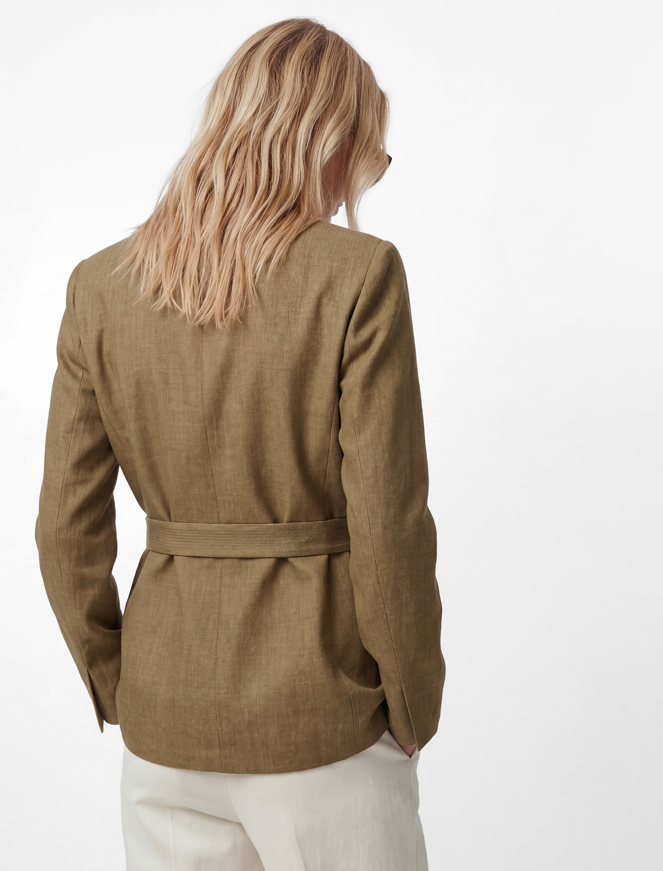   Uzun Kollu Metal Aksesuarlı Kruvaze Yaka Blazer Ceket