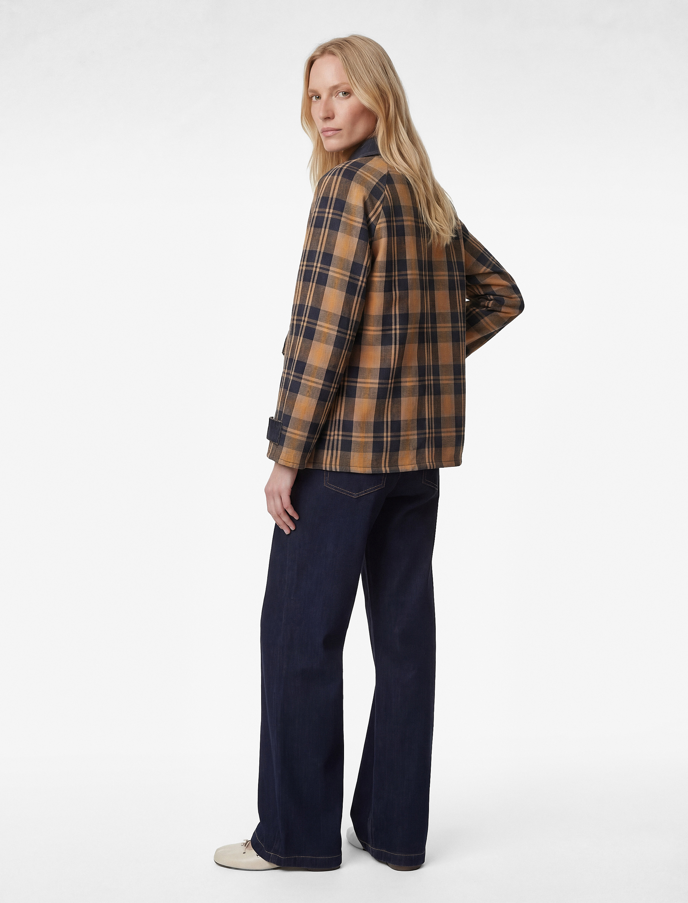   Pamuklu Uzun Kollu Klasik Yaka Cep Detaylı Ekoseli Oversize Shacket