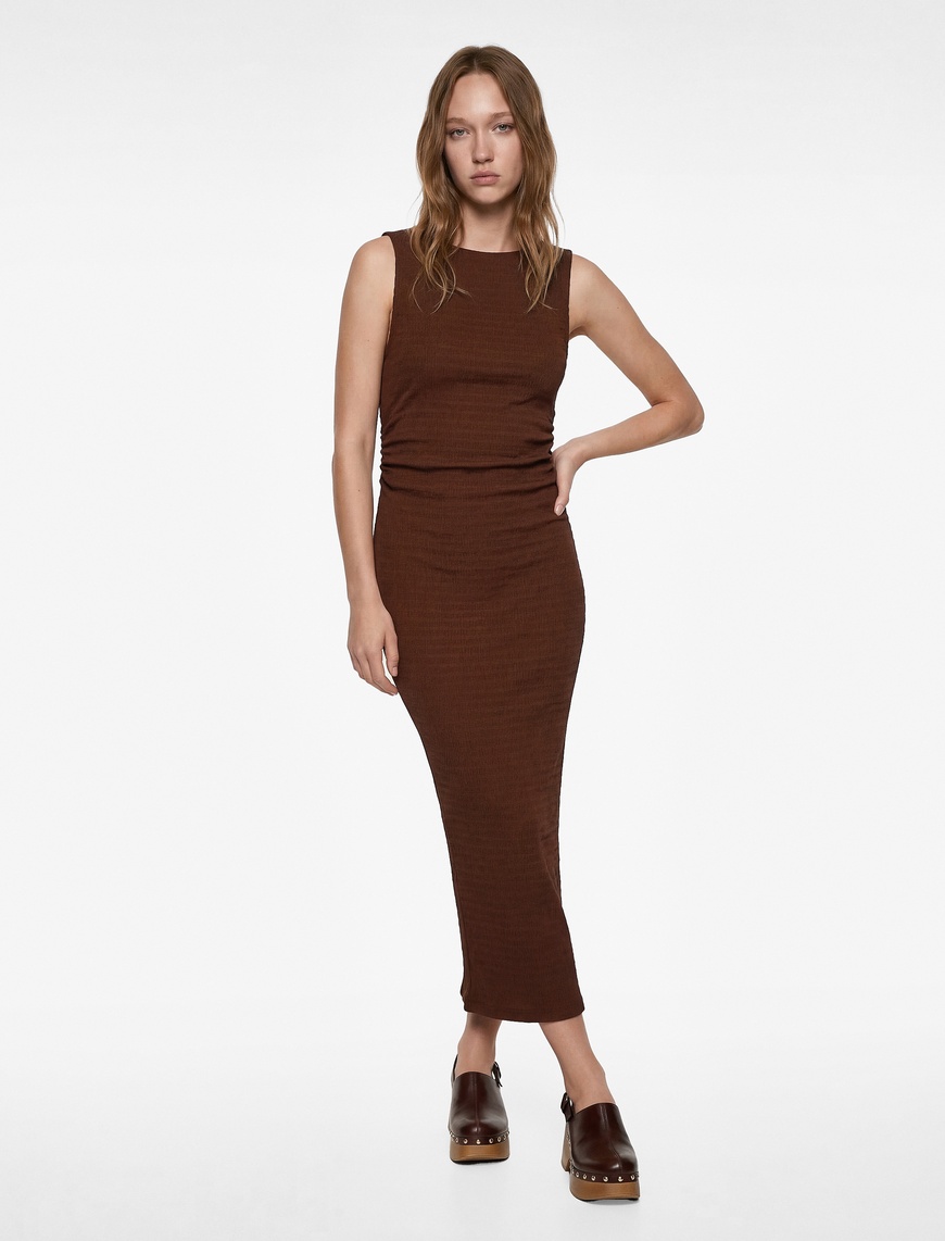 Koton Kadın Bürümcük Kolsuz Dik Yaka Midi Bodycon Elbise
