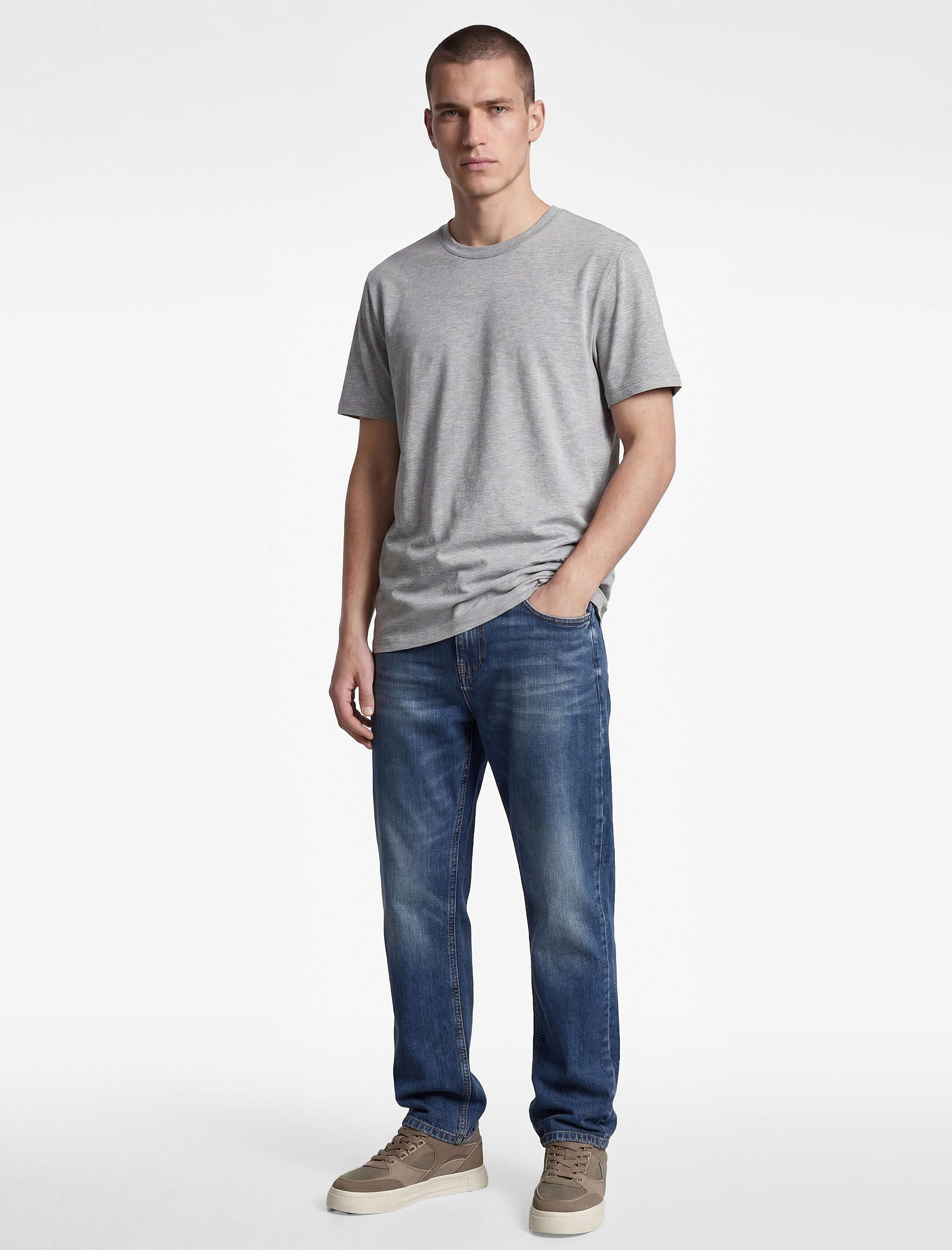   Regular Fit Kısa Kollu Modal Karışımlı Basic Bisiklet Yaka Spor Tişört