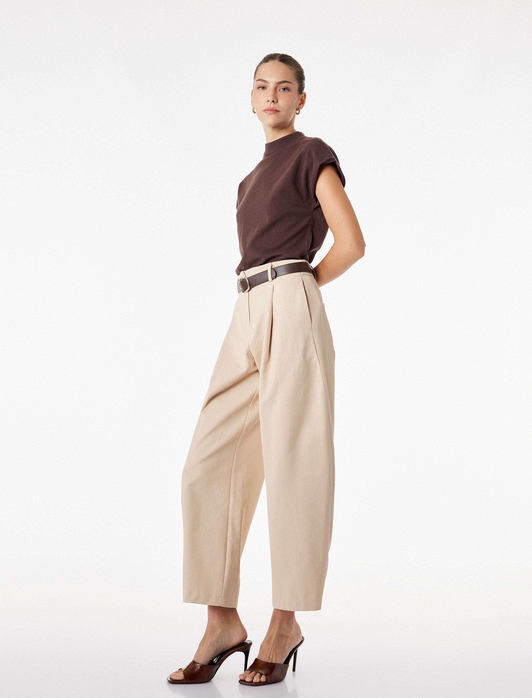   Yüksek Bel Kemer Detaylı Cep Detaylı Pileli Balon Pantolon