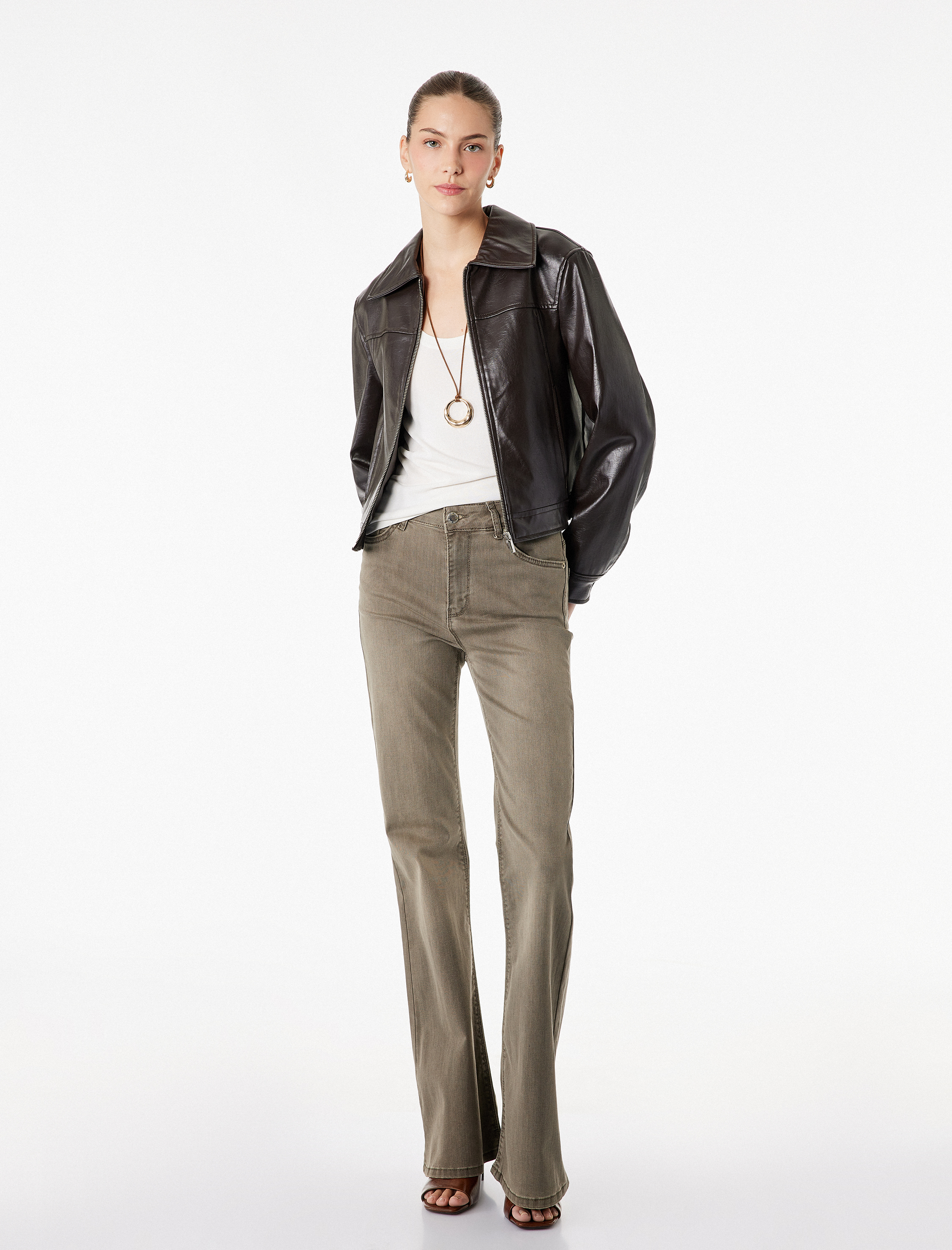   Dar Kesim Düğmeli Cepli İspanyol Paça Denim Pantolon - Flare Jeans