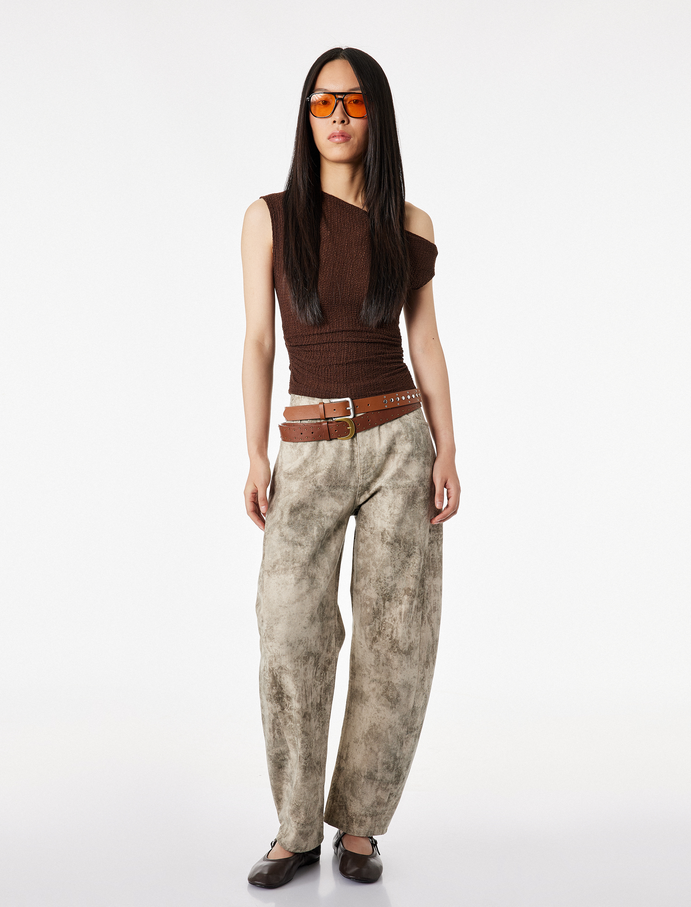   Rahat Kalıp Pamuklu Kemer Detaylı Yıkamalı Düğmeli Balon Pantolon