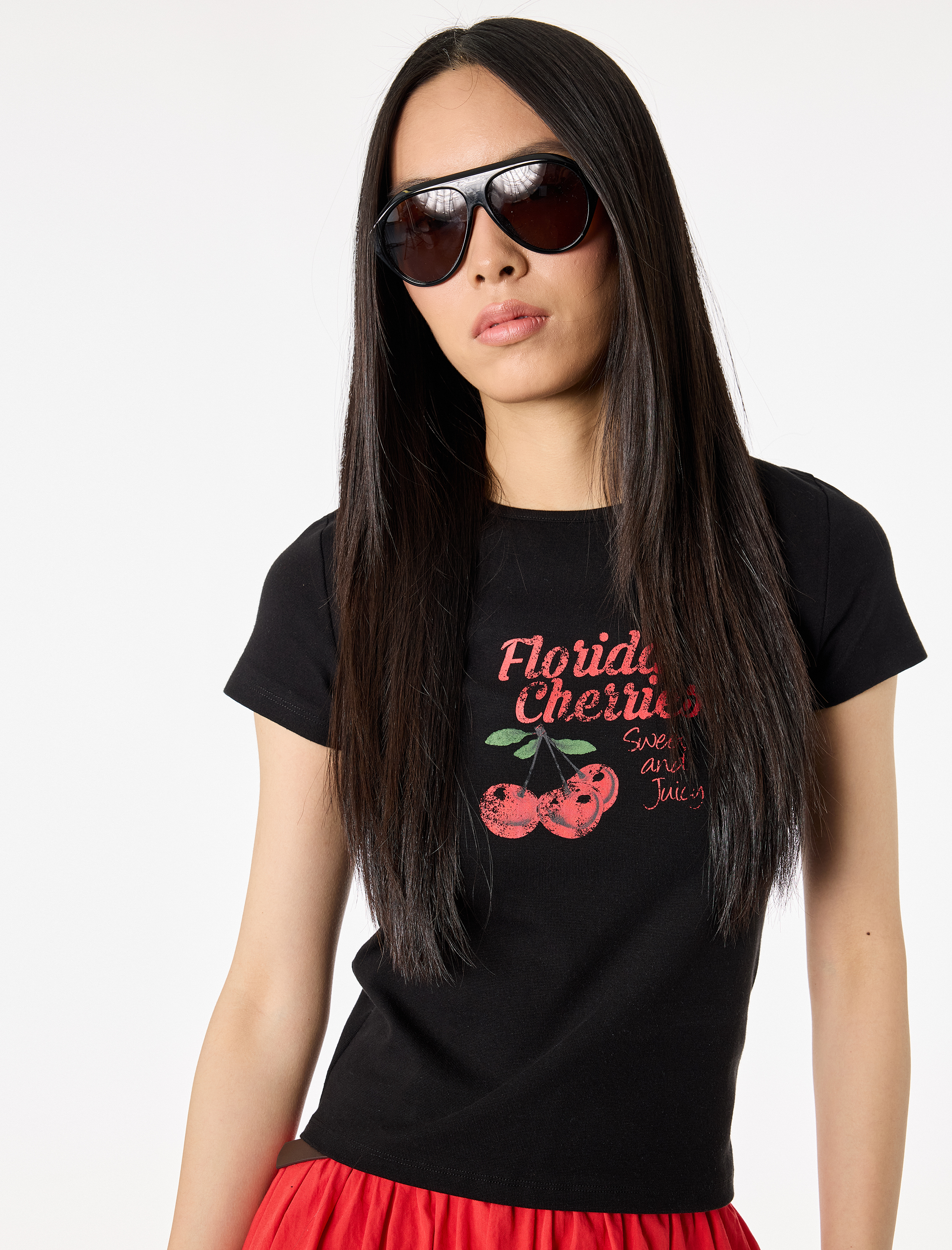   Slim Fit Kısa Kollu Bisiklet Yaka Pamuklu Kiraz Baskılı Tişört