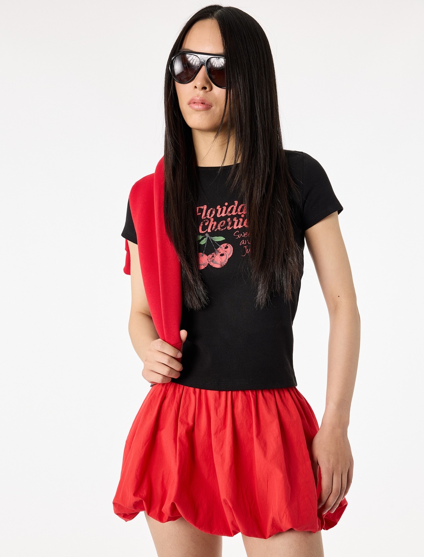 Koton Kadın Slim Fit Kısa Kollu Bisiklet Yaka Pamuklu Kiraz Baskılı T-Shirt